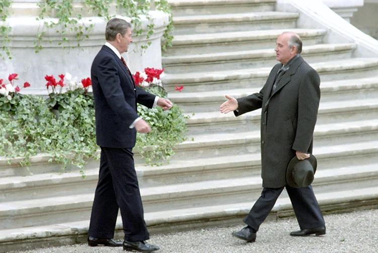 GenevaSummit1985.jpg