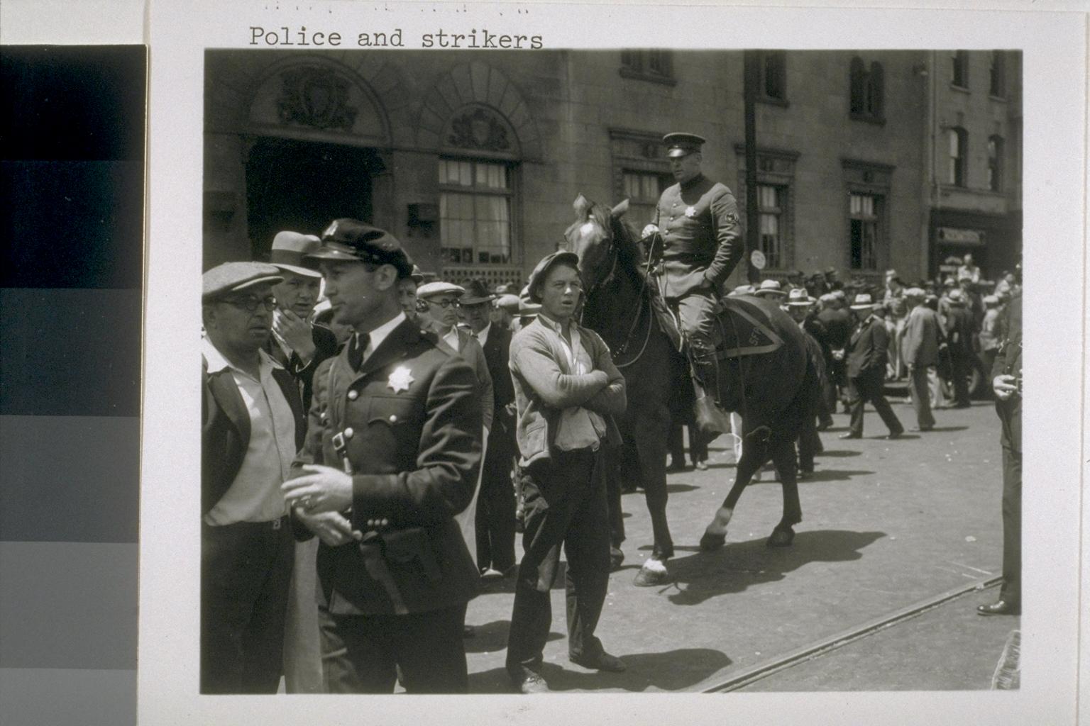 1934LongshoremensStrikebancroftlibr.jpg