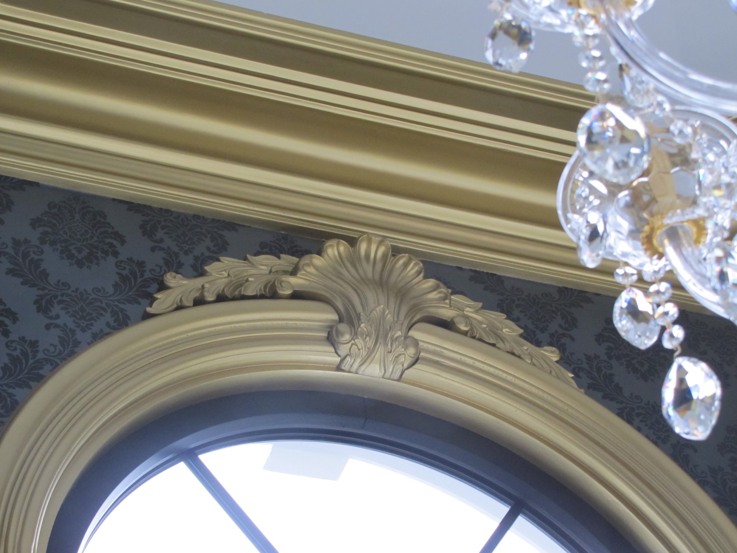 Curved mouldings 