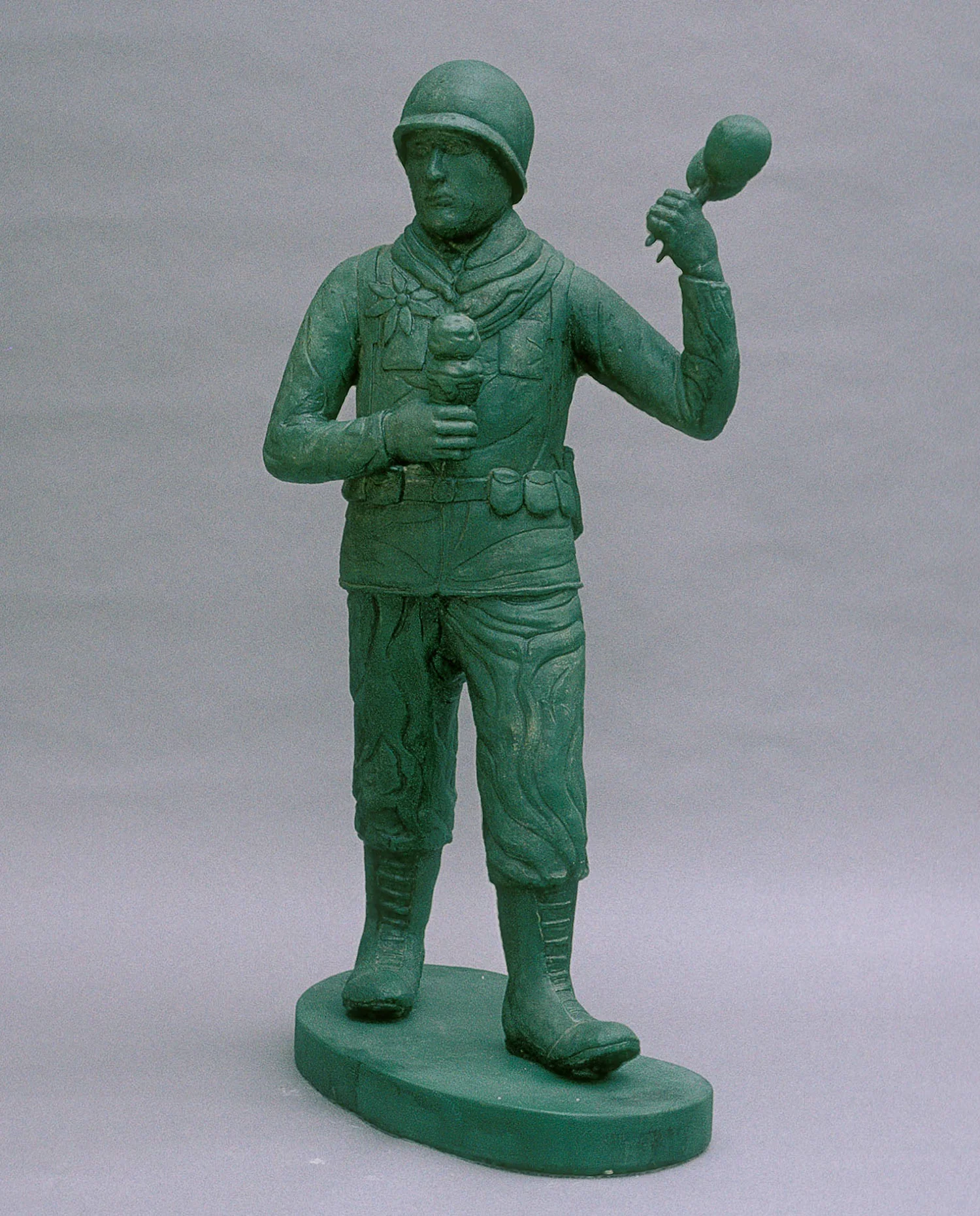 ARMY MAN WITH ICE CREAM