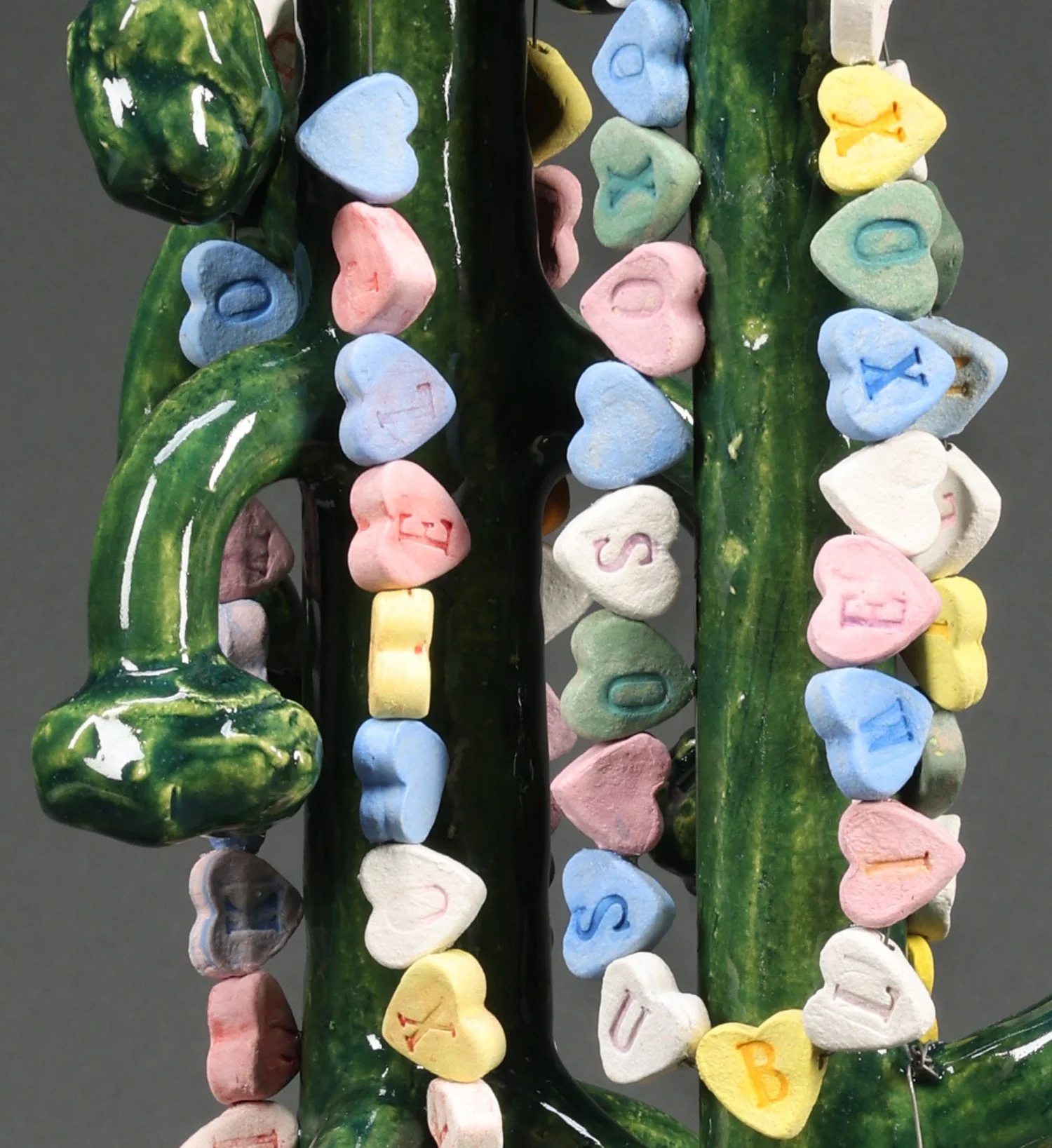 SCHOLAR’S ROCK (DROOP) detail