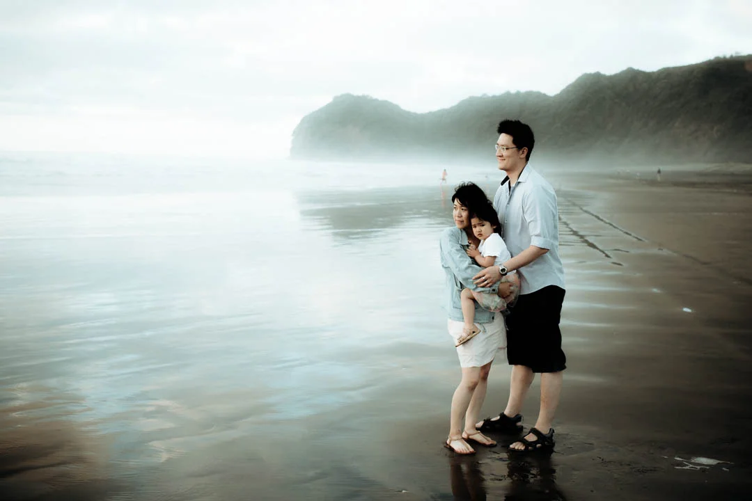 Sinco Jason & Audrey at Piha 2019 - small (96 of 174).jpg
