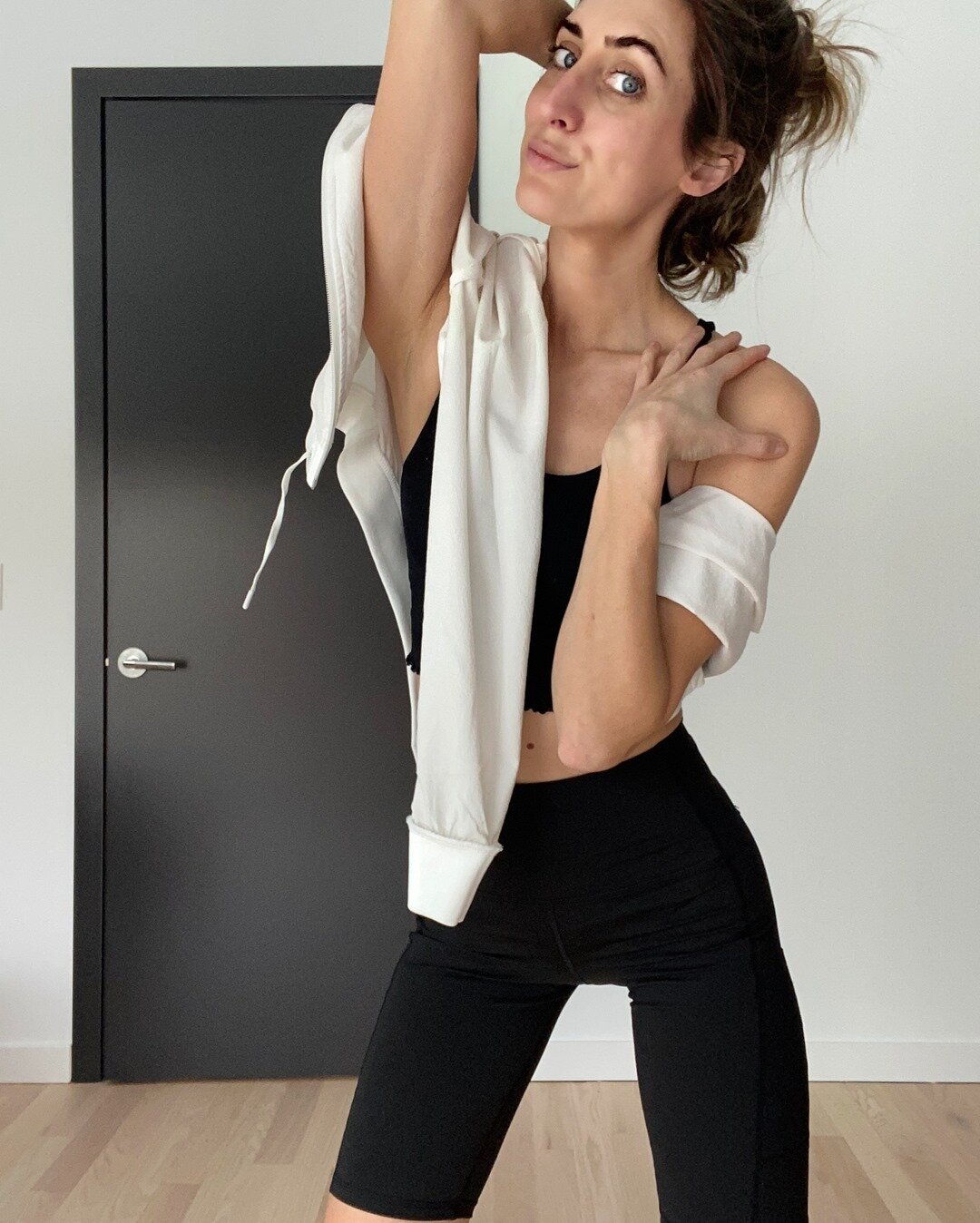 How are you staying fit?! Are you taking virtual classes, hike, bike, run or walk? Lately, I've done a combination of personally designed HIIT classes, yoga, dog walks, and indoor spinning. Excited for the snow to melt and get in more outdoor activit