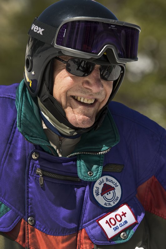 Utah man celebrates 100th birthday by hitting the slopes