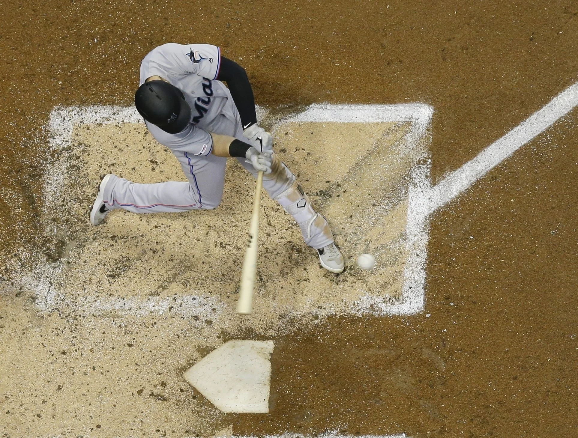 Anderson hits grand slam as Marlins beat Nelson, Brewers 8-3