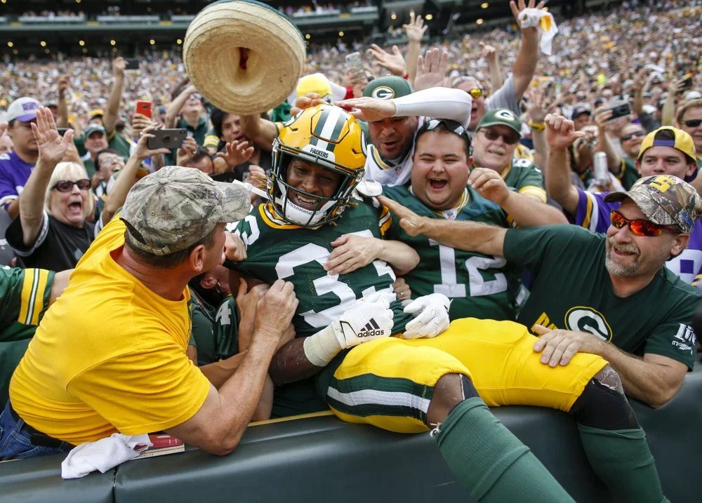 Aaron Jones does ‘unbelievable job’ in win over Vikings