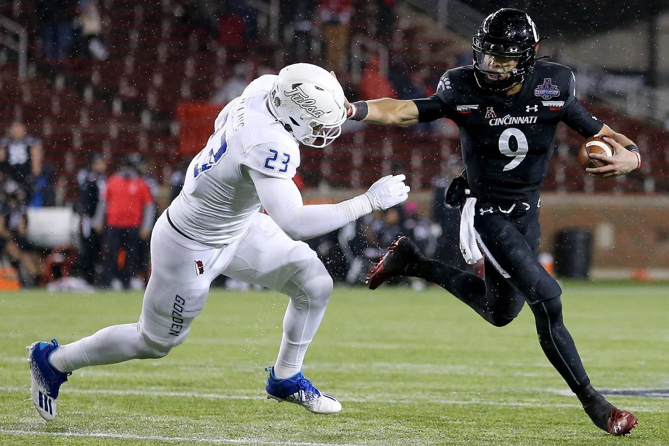 UC to face No. 9 Georgia in Peach Bowl on New Year's Day