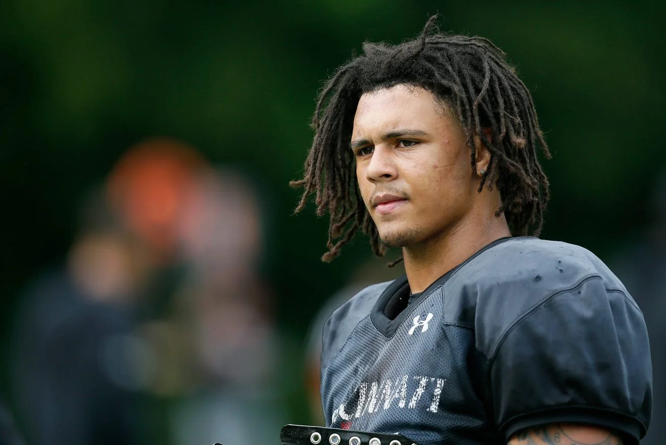 AAC Defensive Player of the Week Deshawn Pace off to dominant start for No. 8/9 Bearcats