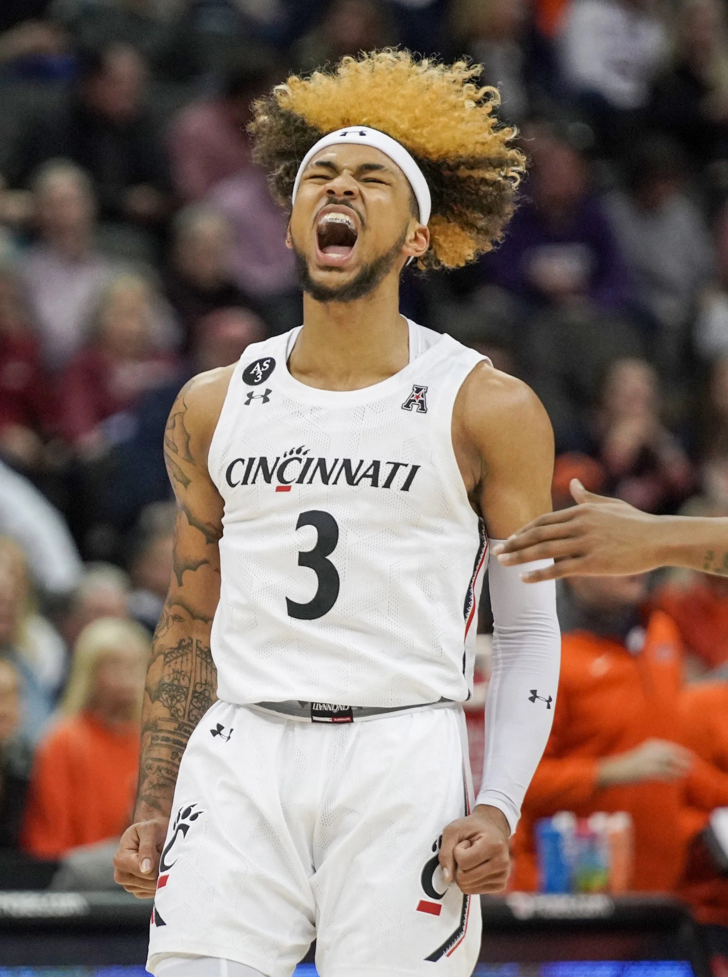 What we learned: Cincinnati Bearcats use speed, depth to stun No. 14 Illinois, 71-51