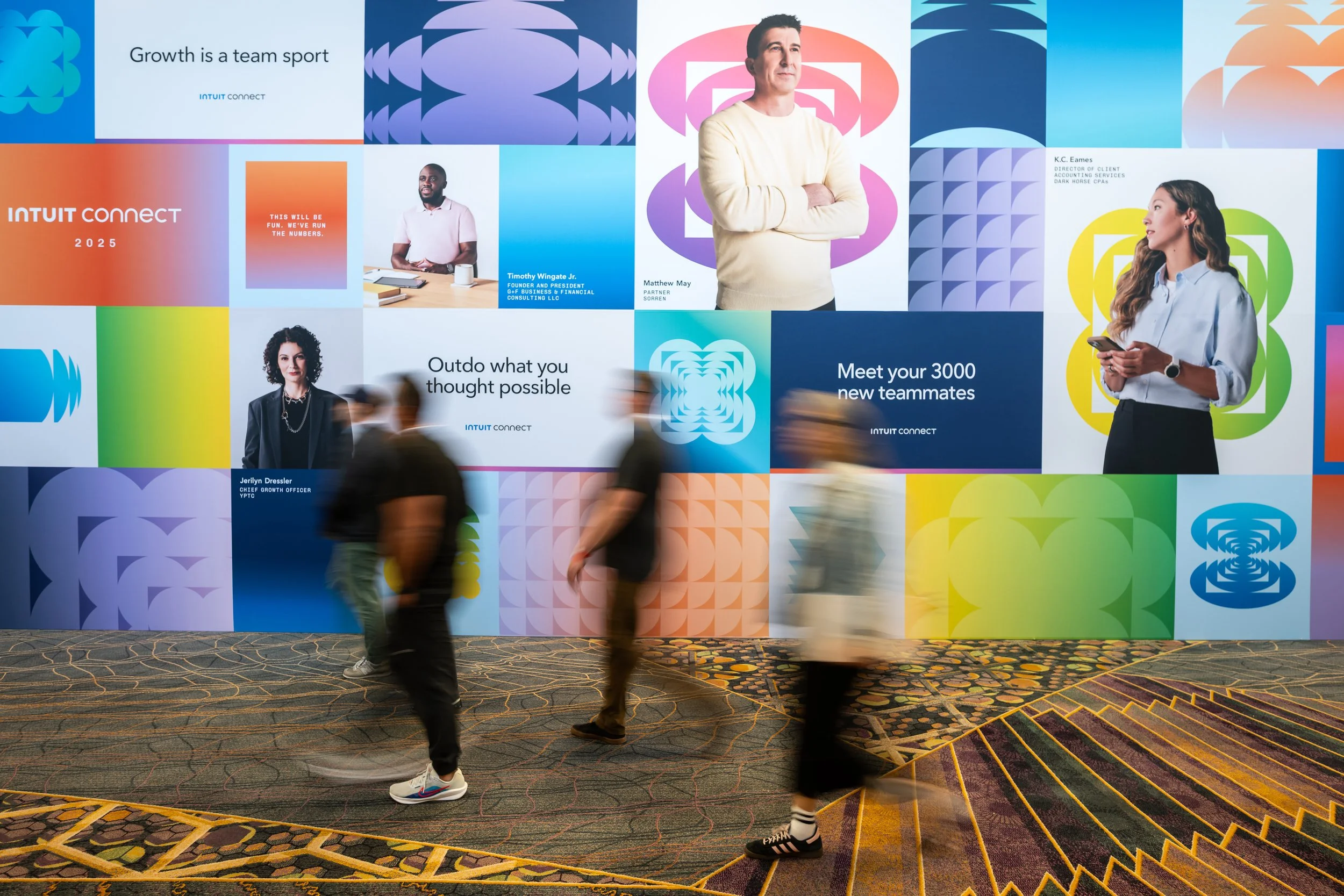 2025_IntuitConnect_Setups+Signage_83430.jpg