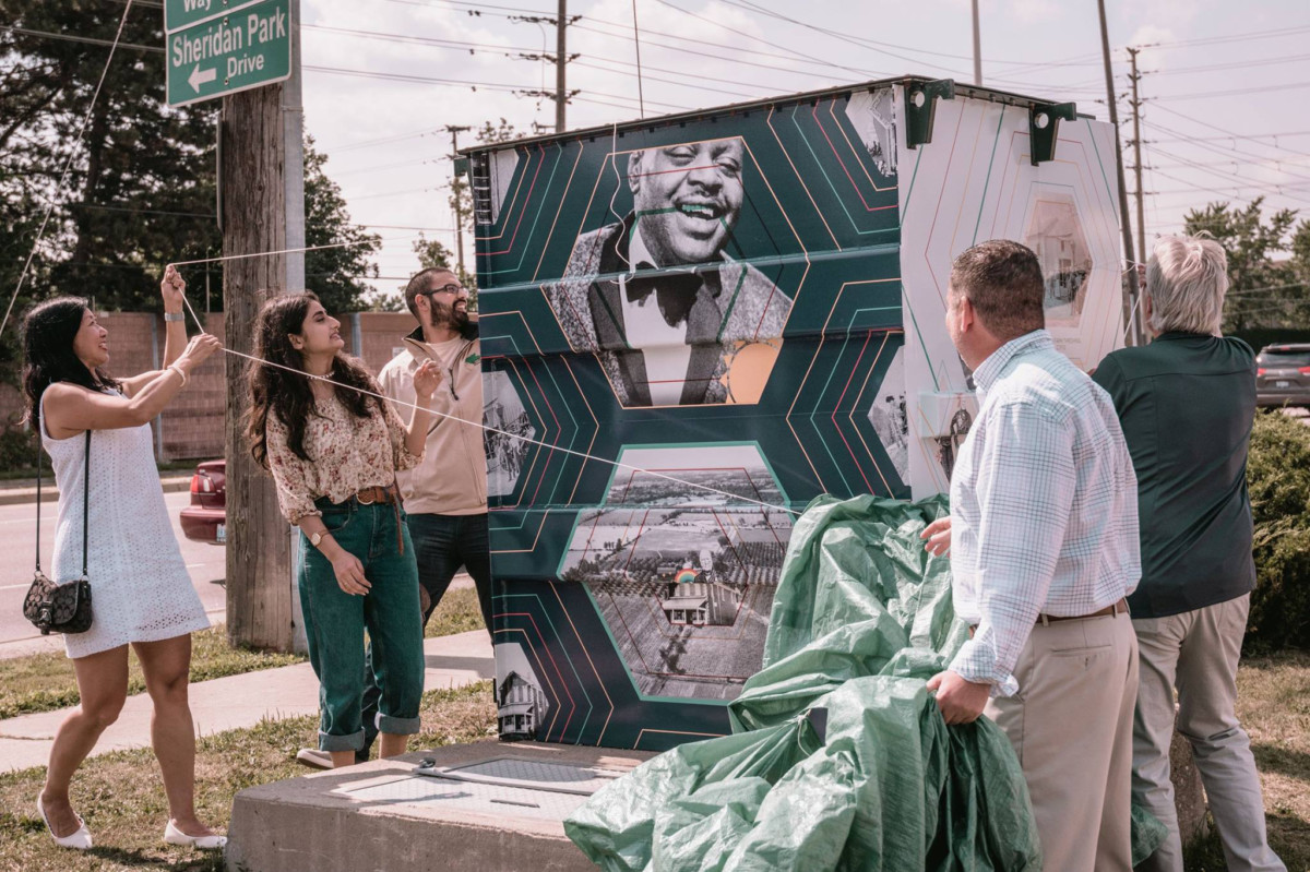 An Ode to Oscar Peterson on Erin Mills Parkway &amp; Lincoln Green Way