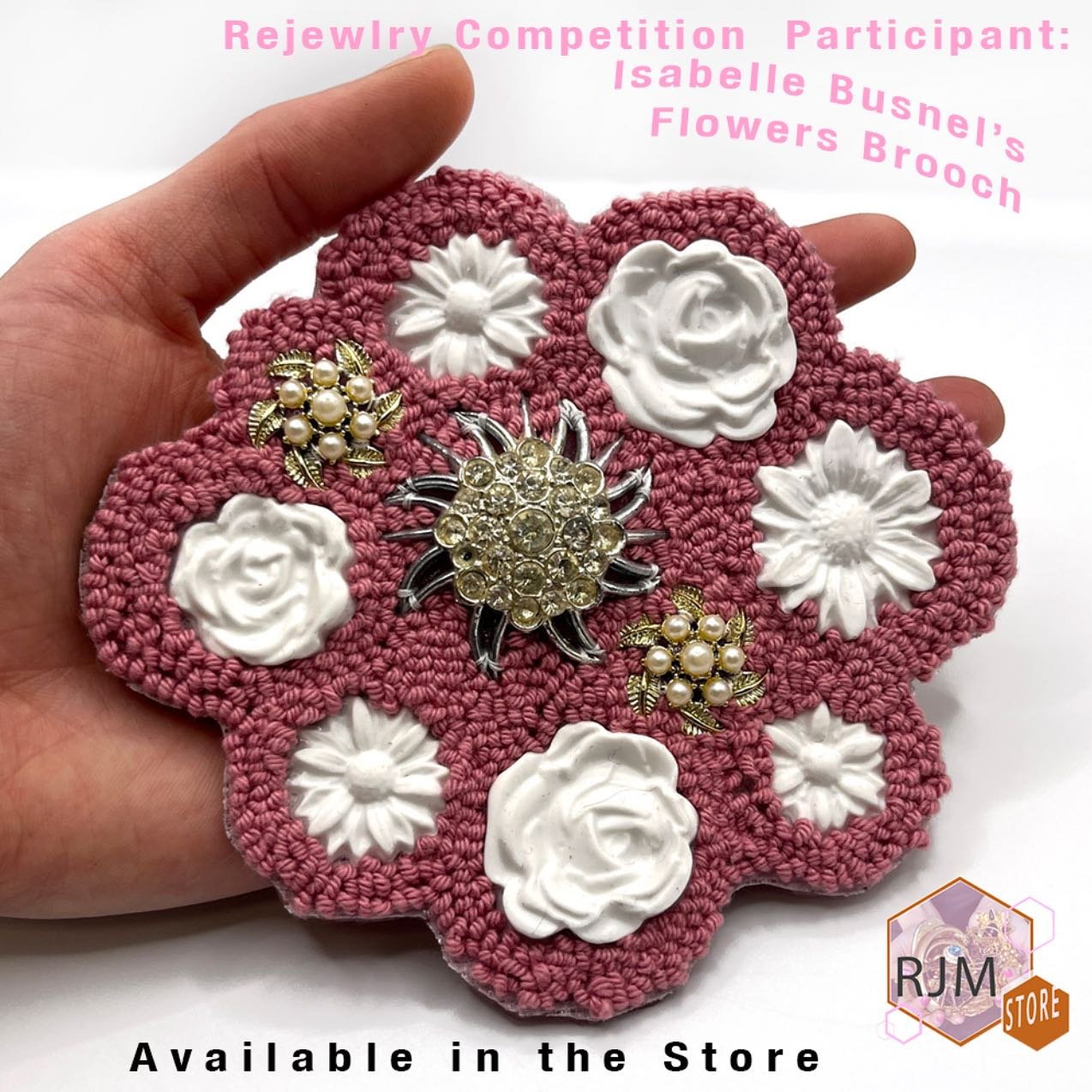 The Flowers Brooch by #rejewelrycompetition  participant, @isabellebusnel , is an ✨iconic wearable that merges fiber based techniques with silicone and costume jewelry. The blend of materials makes this showstopper lightweight and incredibly wearable