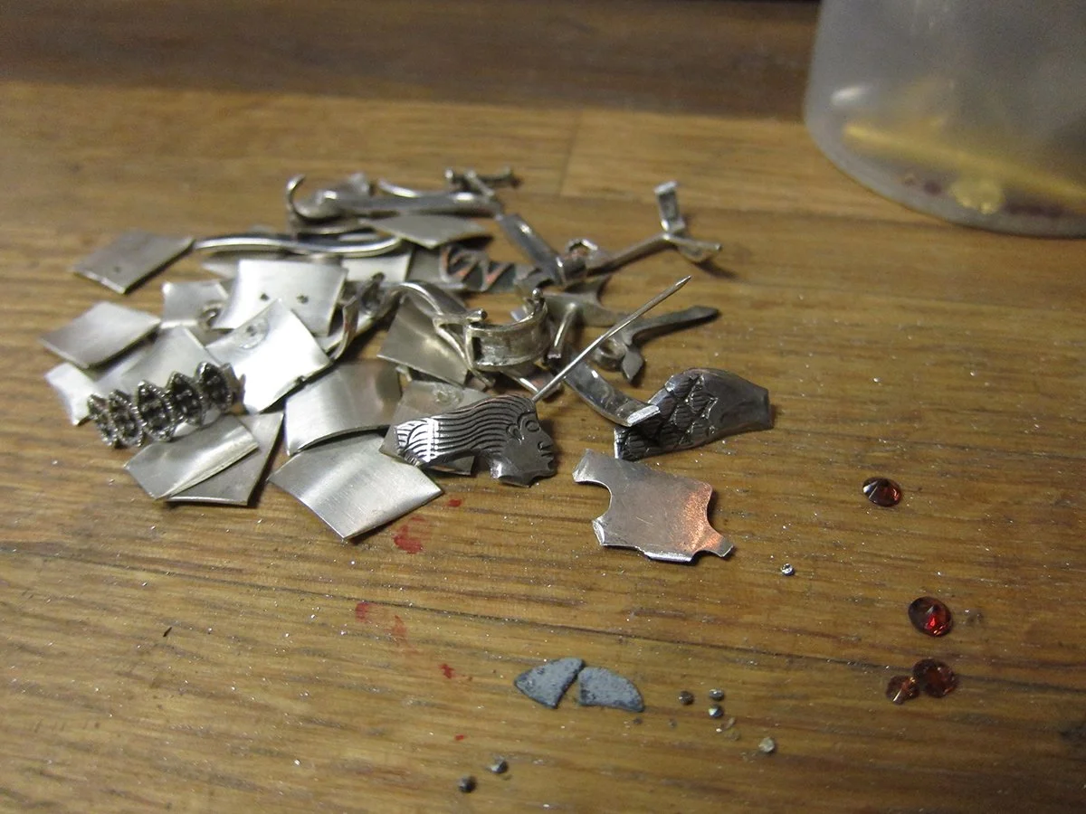 Adam-Whitney_ArtistProject_Brooches-Process-7.JPG