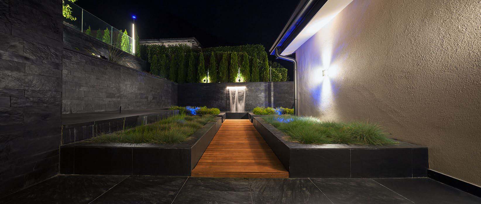 landscape lighting.jpg