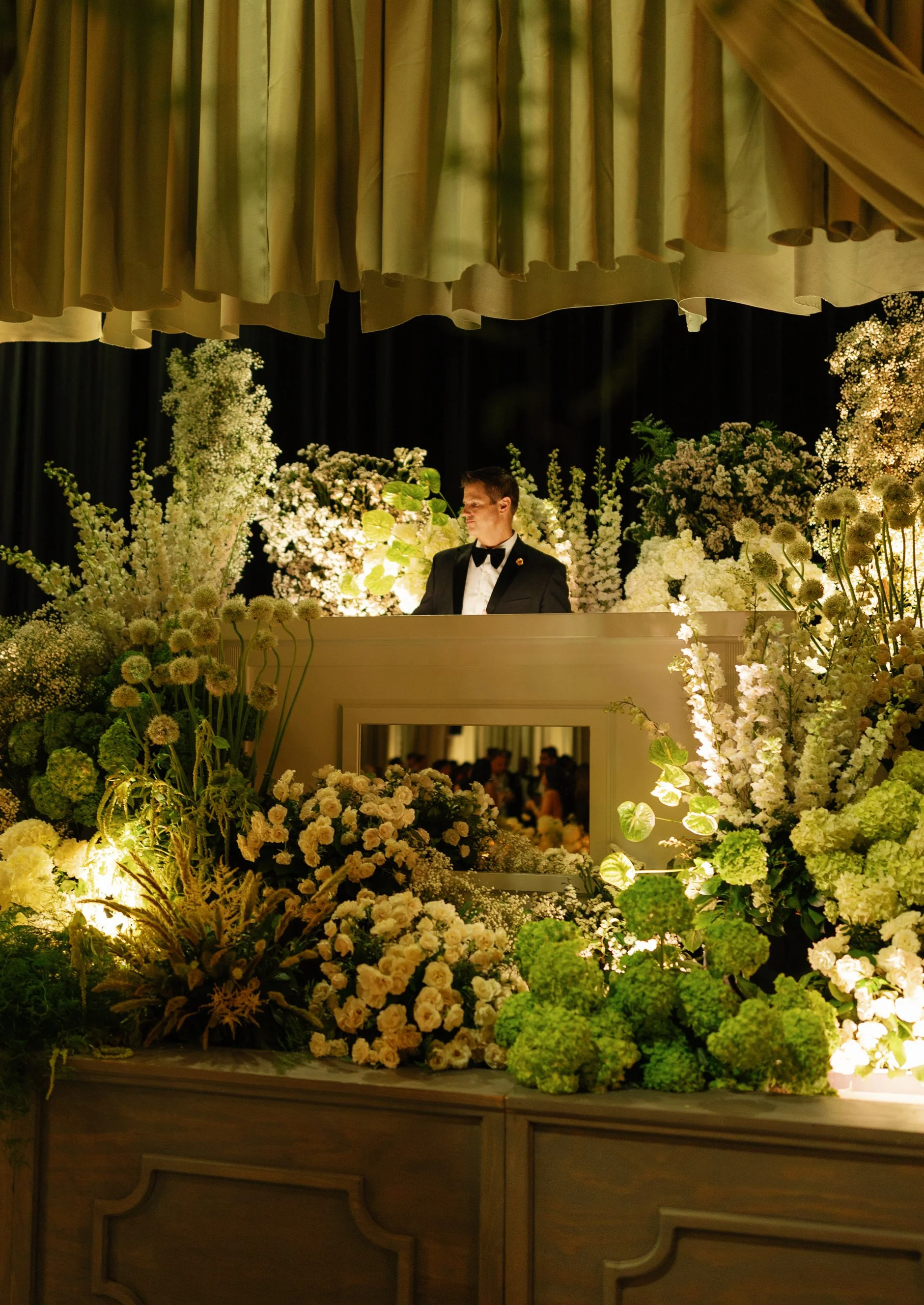 reception-details-S&T-amosleyphoto (81 of 104).jpg