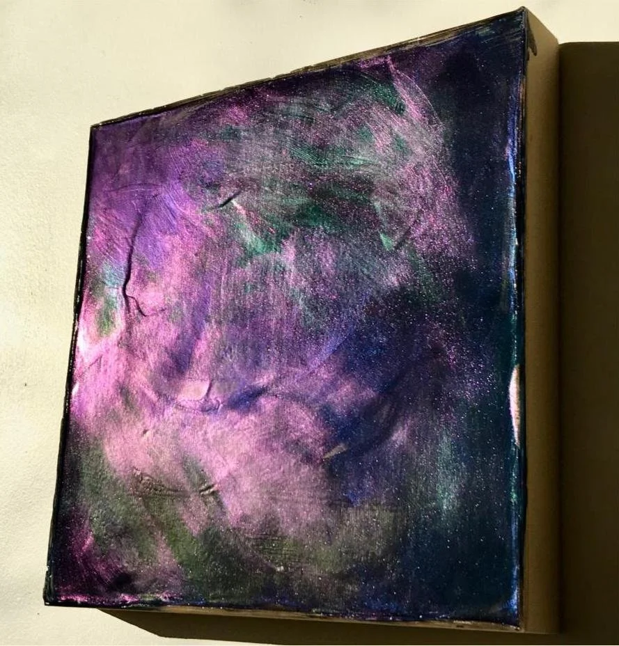 (skewed angle, indoor light)