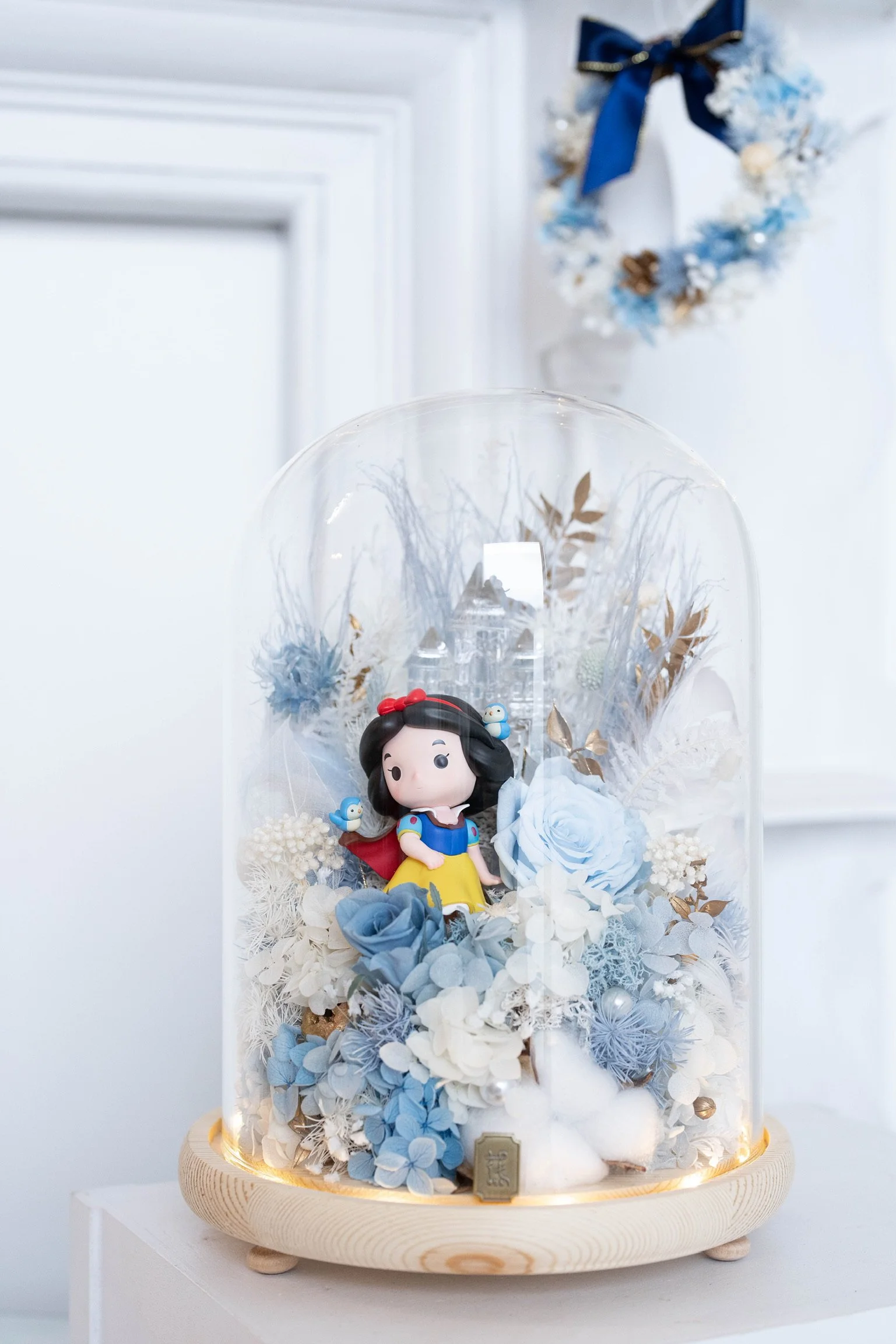 Preserved Fresh Flowers in jumbo glass dome