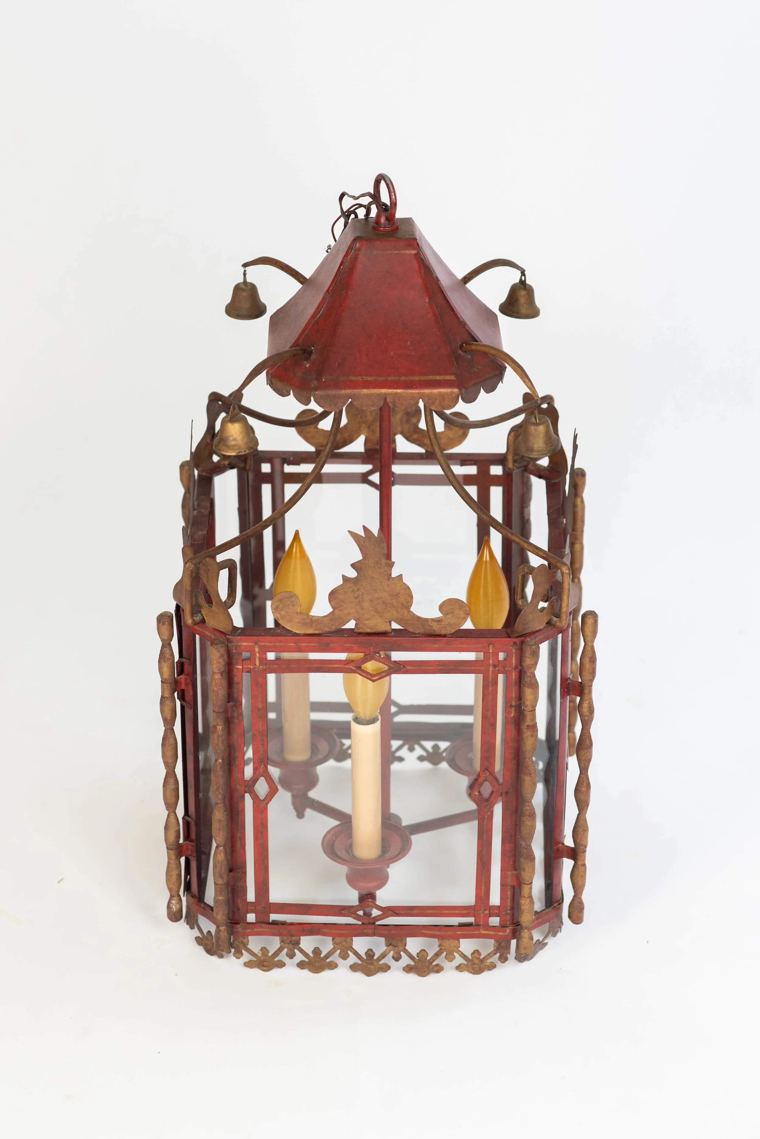 Chinoiserie lantern