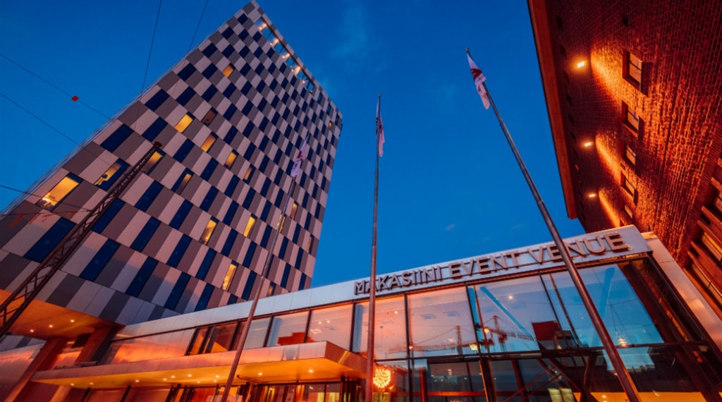 facade-entrance-clarion-hotel-helsinki.jpg