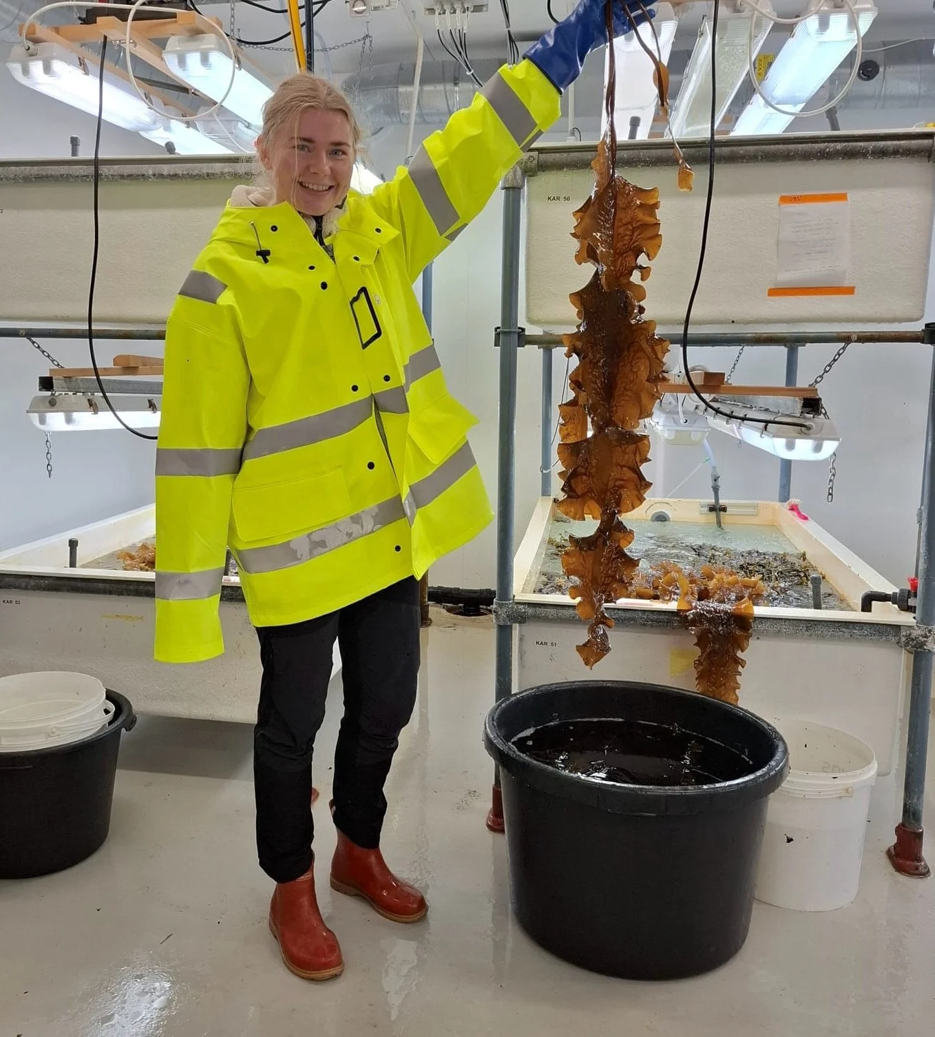 Sara (@sararoosvall &amp; @sara_seas ) began her marine science journey in high school at Marina L&auml;roverket, where she studied marine biology and sailing. Being in awe with the whole marine world she went on to get a double bachelors degree in M