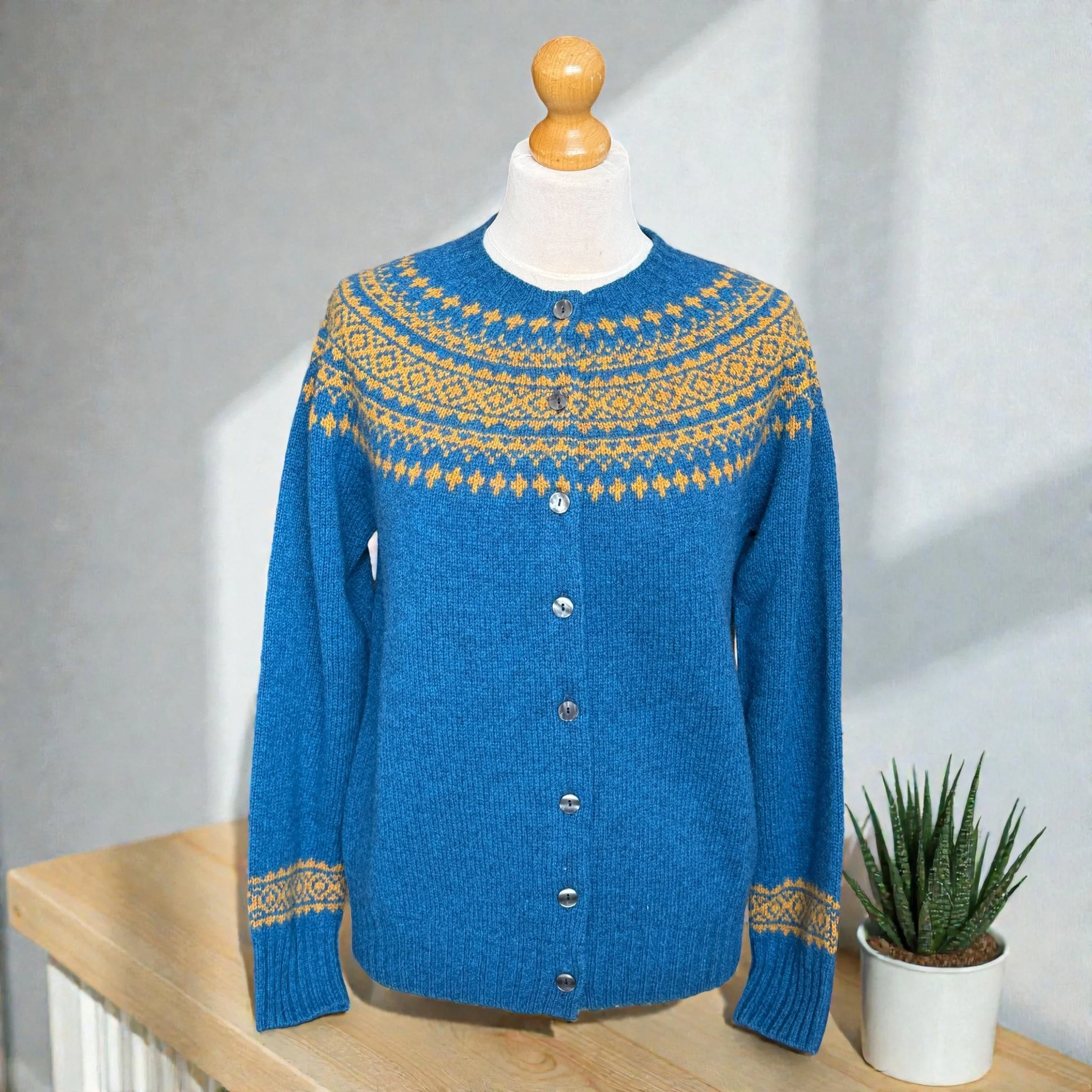 Harley Yoke Cardigan, Neptune/Gold Dust