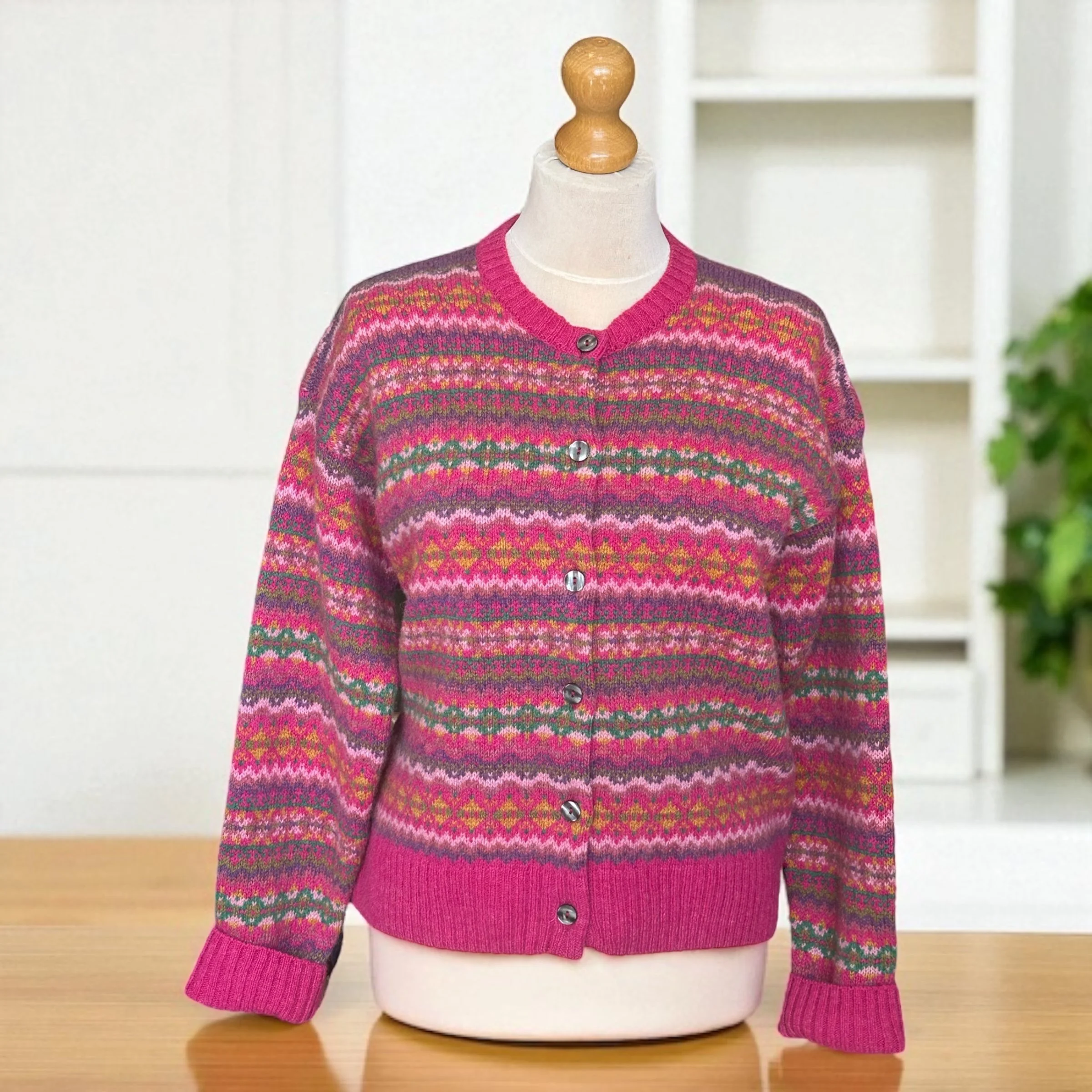 Harley Faireisle Cardigan, Lipstick