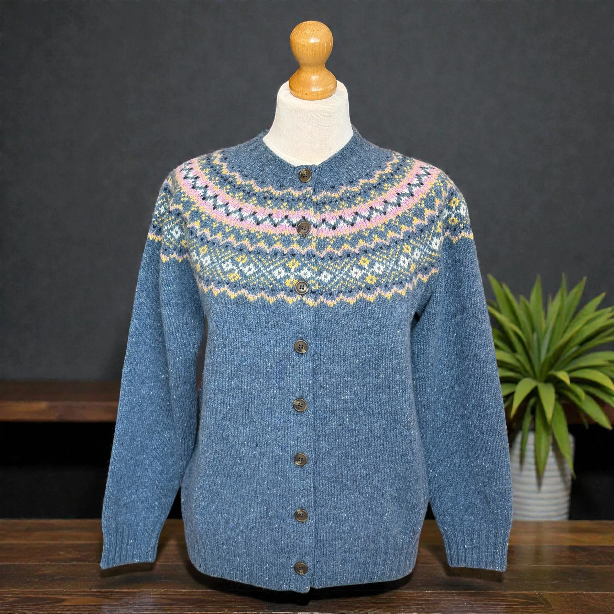 Harley Yoke Cardigan, Ossian