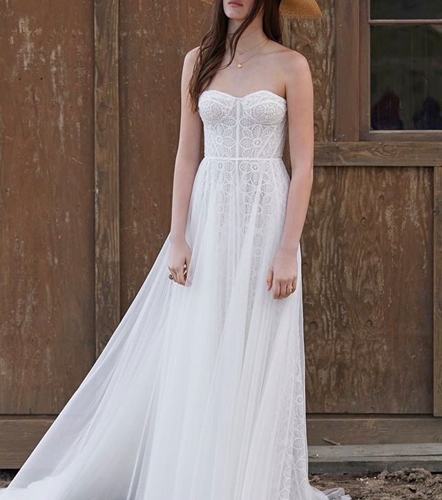 NEW• This images doesn’t do this dress justice it’s a beaut! #newin #lace #tulle #unusual #2020 #strapless #whitebridewales #bridalboutiquenarberth #modern #quirky #Pembrokeshirebrides #bridal
