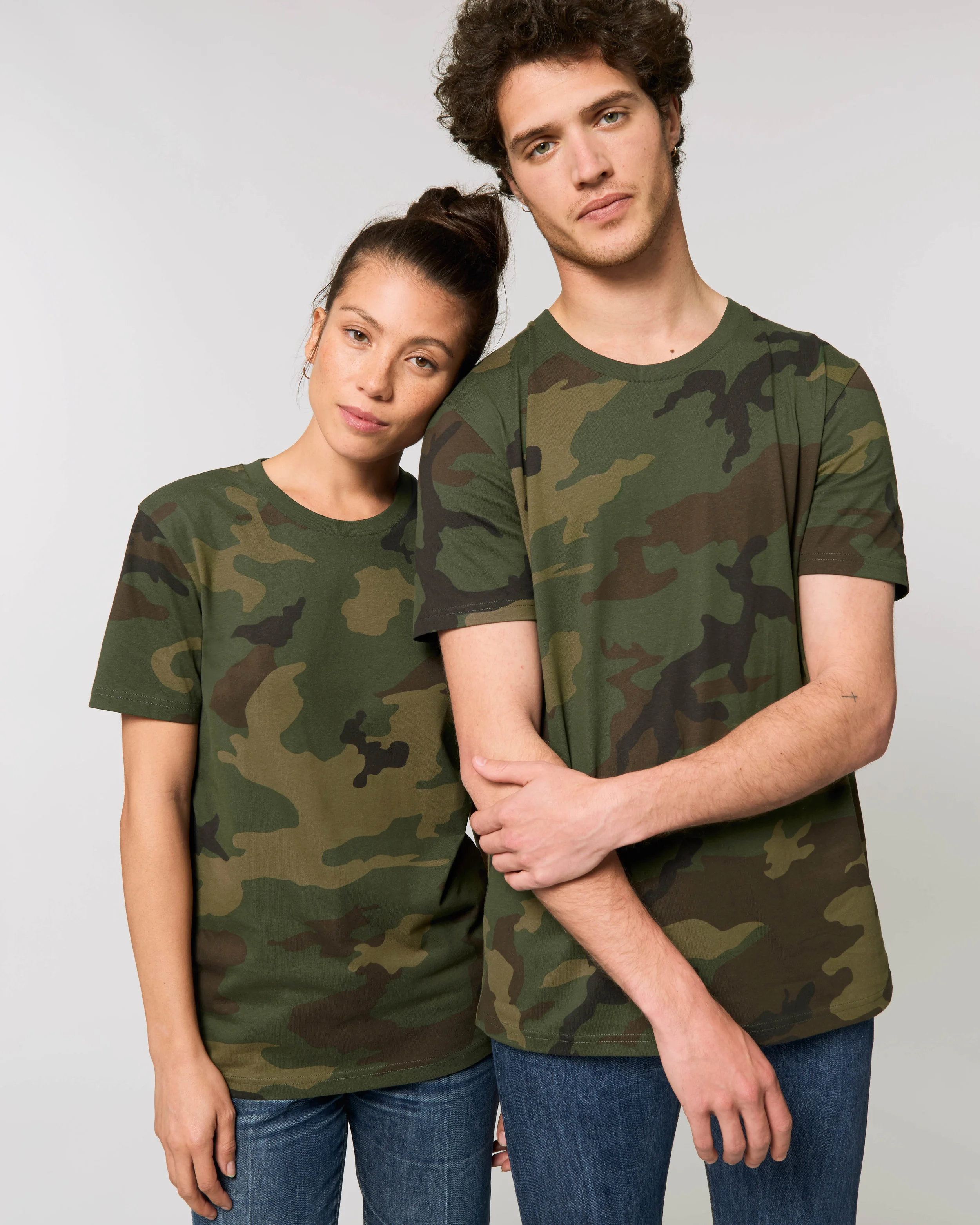 Creator_AOP_Camouflage_Studio_Front_Main_0.jpg