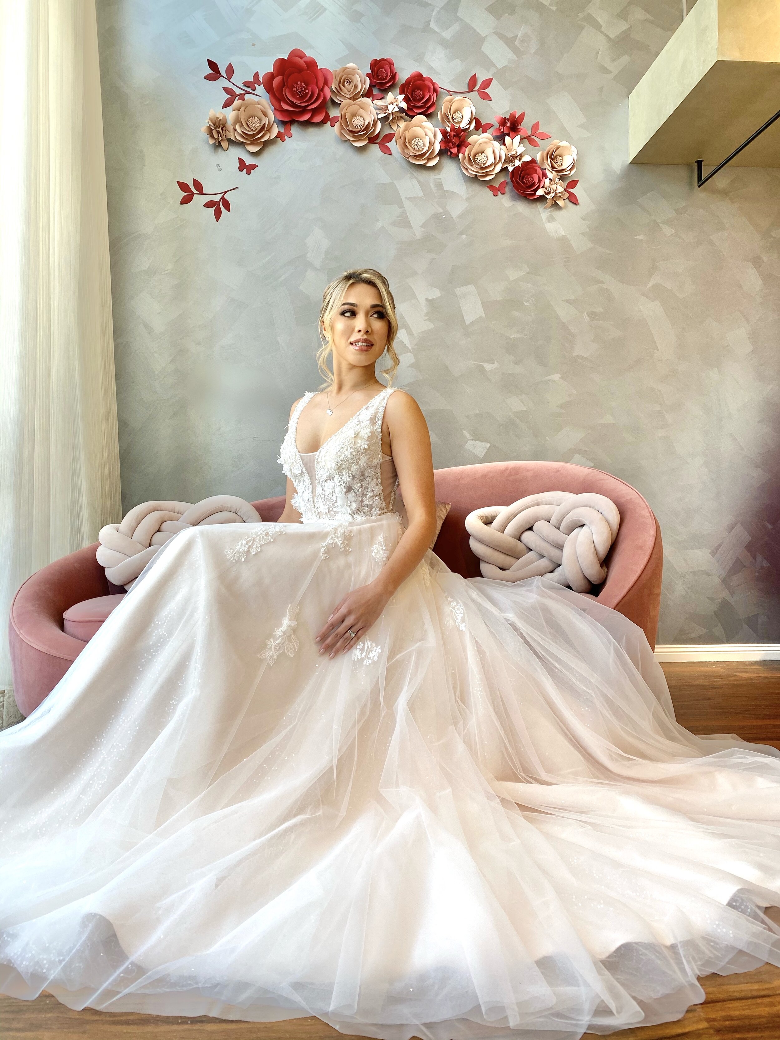 9 Accessories You Can Wear with Your Wedding Gown