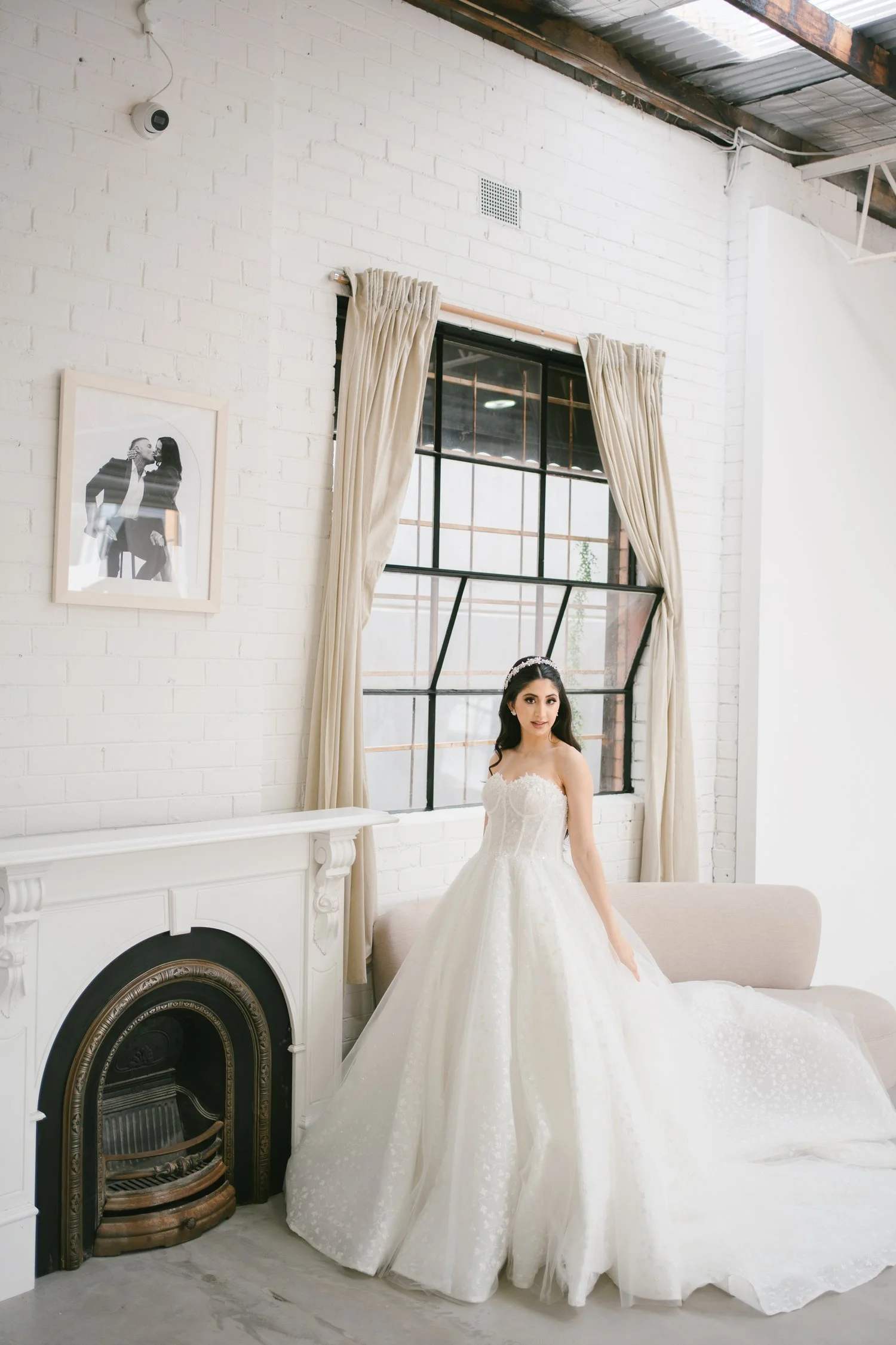 Ballgown plus size wedding dress | Pros and cons