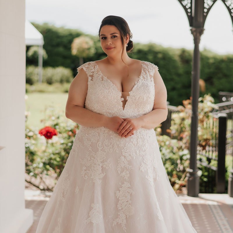 Plus size wedding dresses Melbourne — Bella E La Bestia Bridal