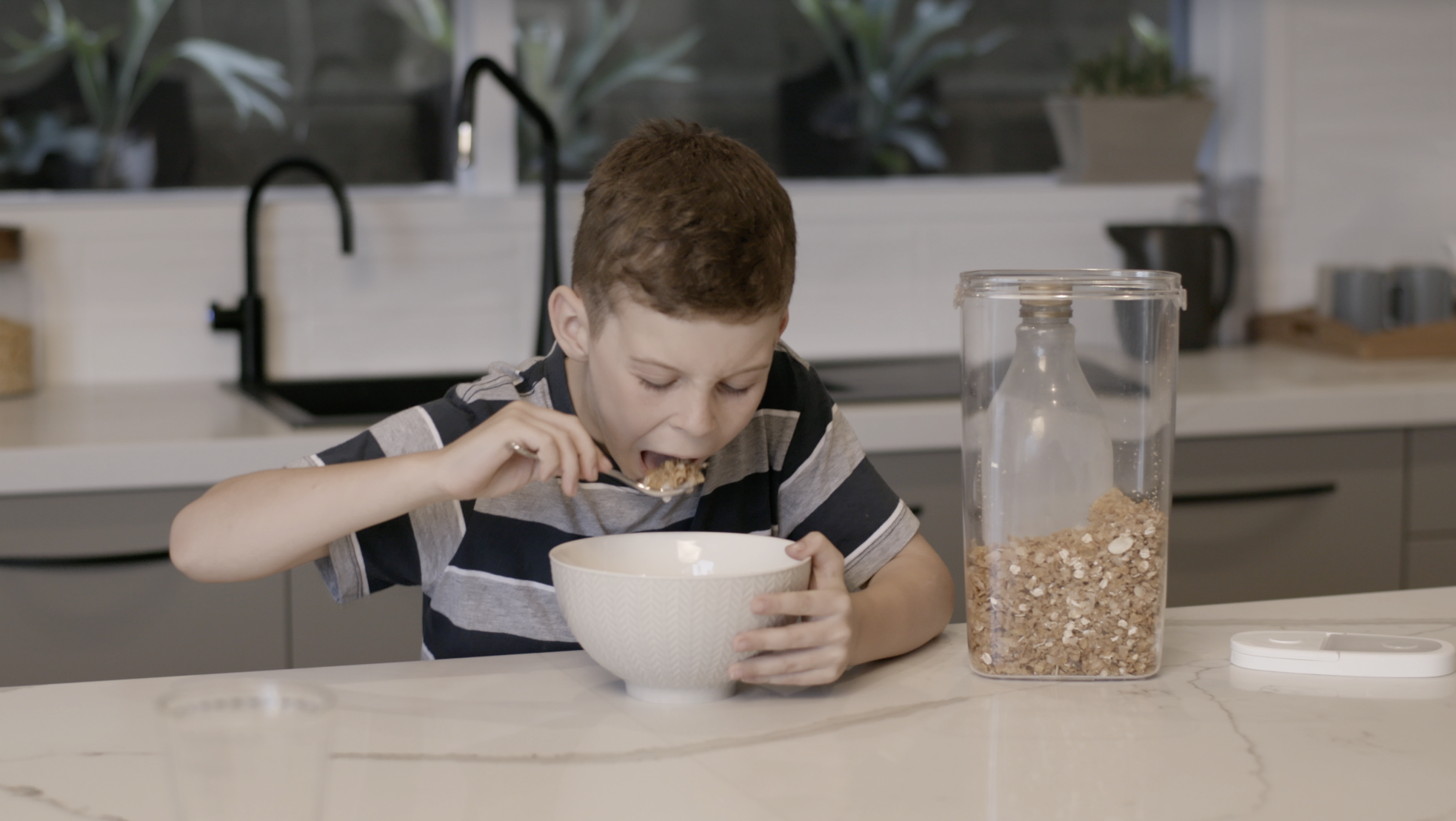 Schneider Electric | Manage energy from anywhere