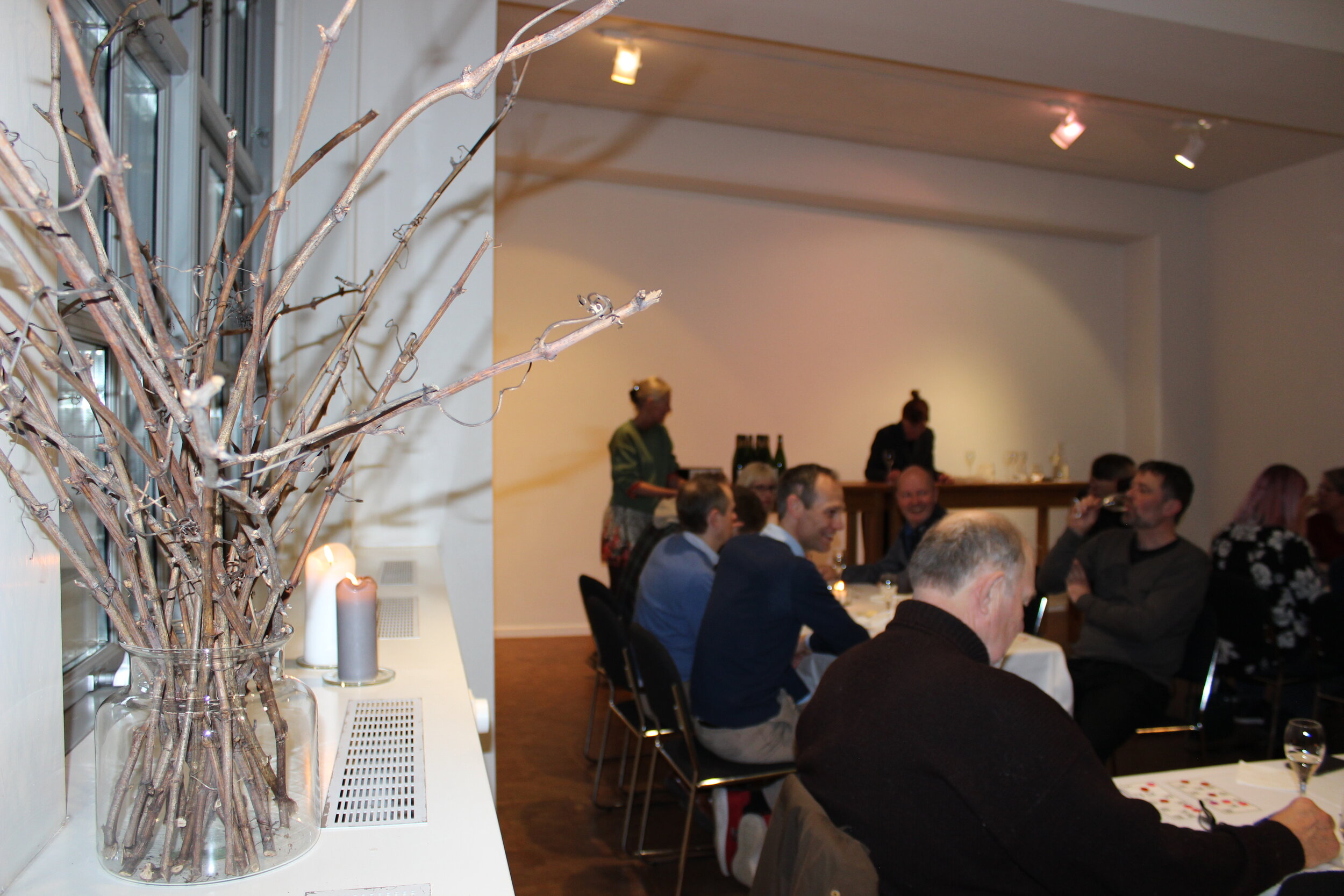 One point we shared is how climate change before and now has shaped and is shaping champagnes and the vineyards in Champagne (branches from the Sollissime plot upfront).