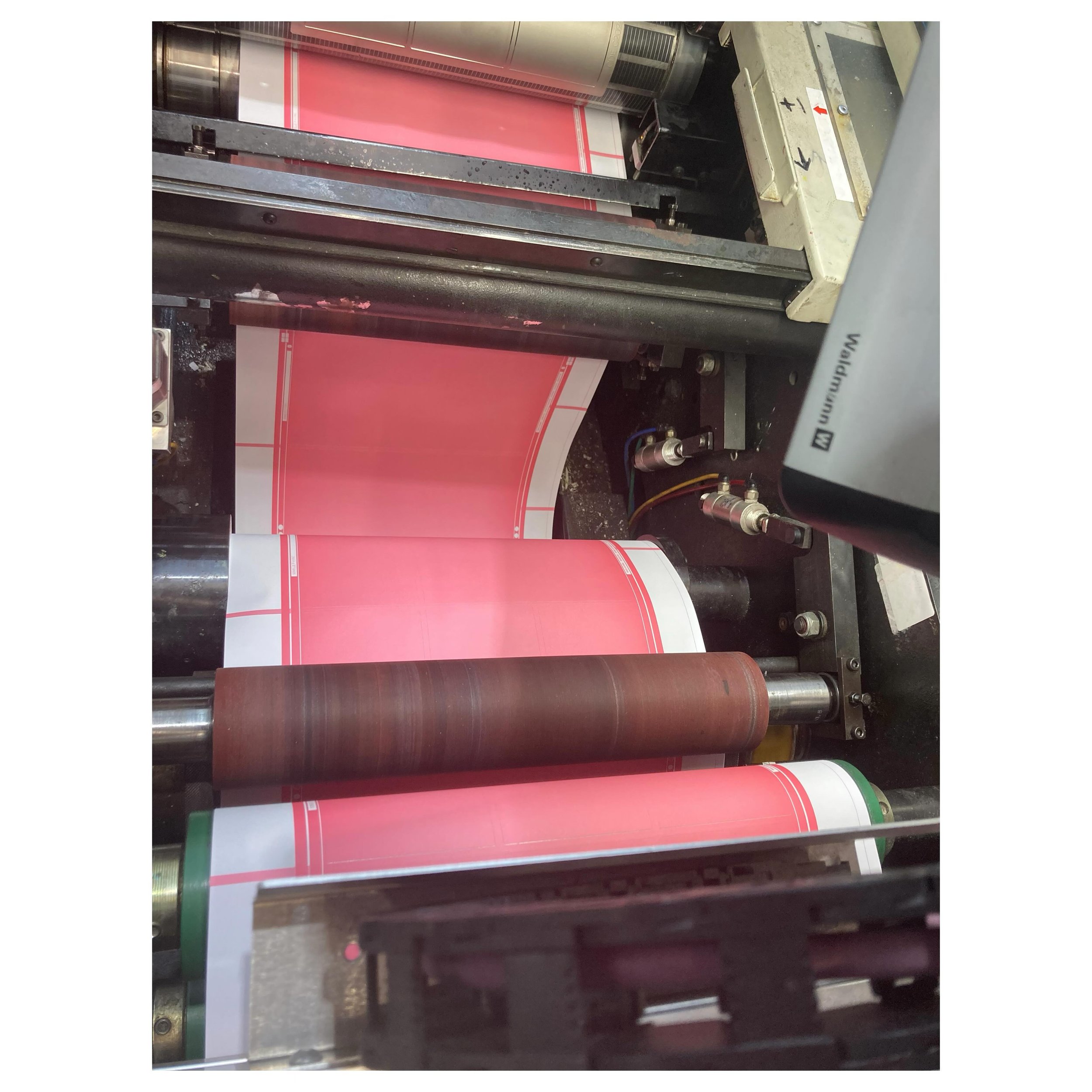50 shades of pink&hellip; only one is still standing after many meetings, trials, exchanges. This morning, it was our turn to stand at the presses. So exciting to discover the pink and see how it presents itself on non-glossy paper. Next comes the de