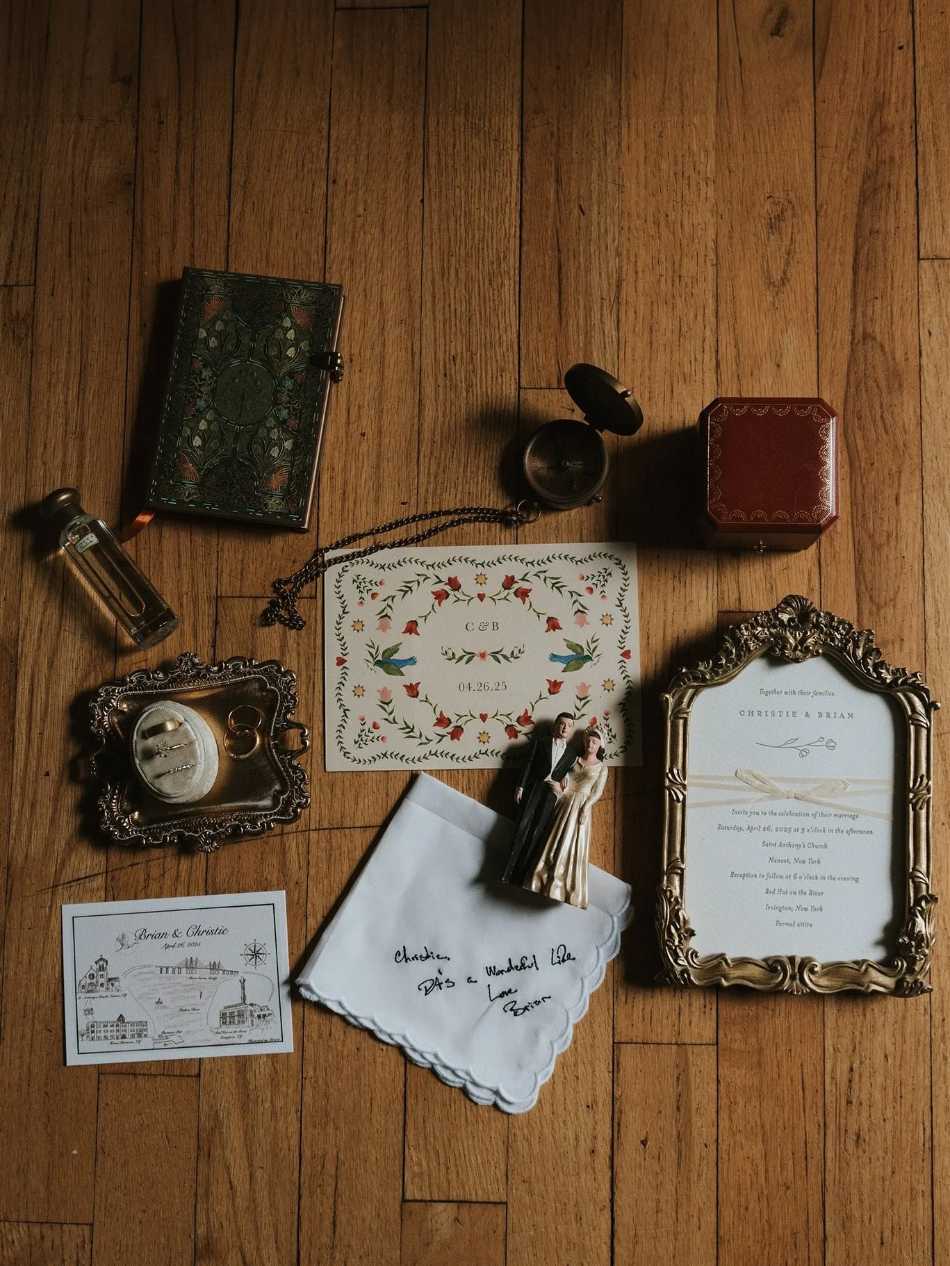 Vintage finds and family heirlooms, woven into a modern love story. I&rsquo;m calling it curated nostalgia

Vendors
Venue: @redhatontheriver
Photobooth: @saratogaphotobooth 
HMU: @tatianalimua @tl_brides 
Day of Coordinator: @tideandtableco 
Florist: