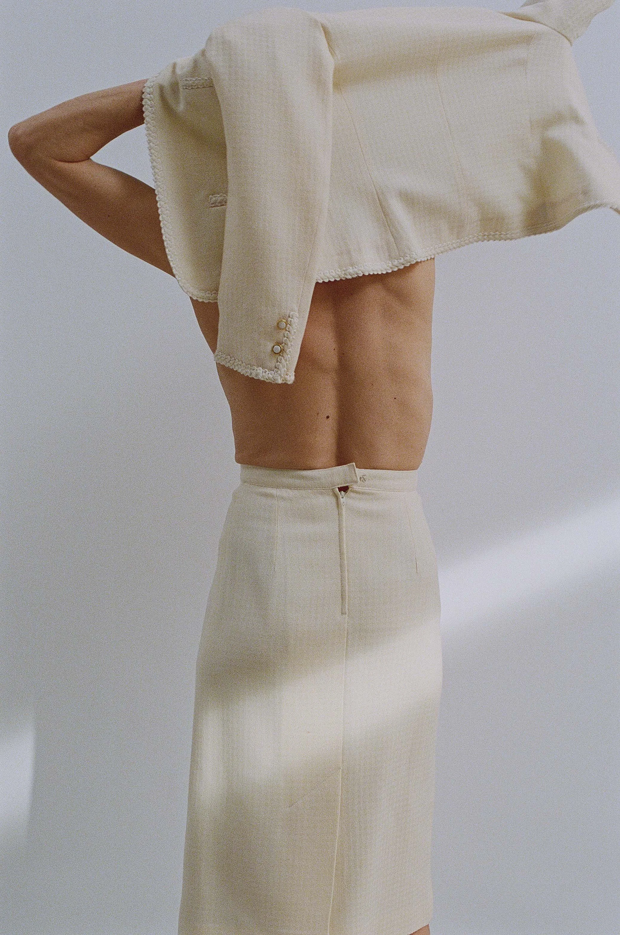 ANNA LEONTE LORON_HÉRITAGE_02_BD.jpg