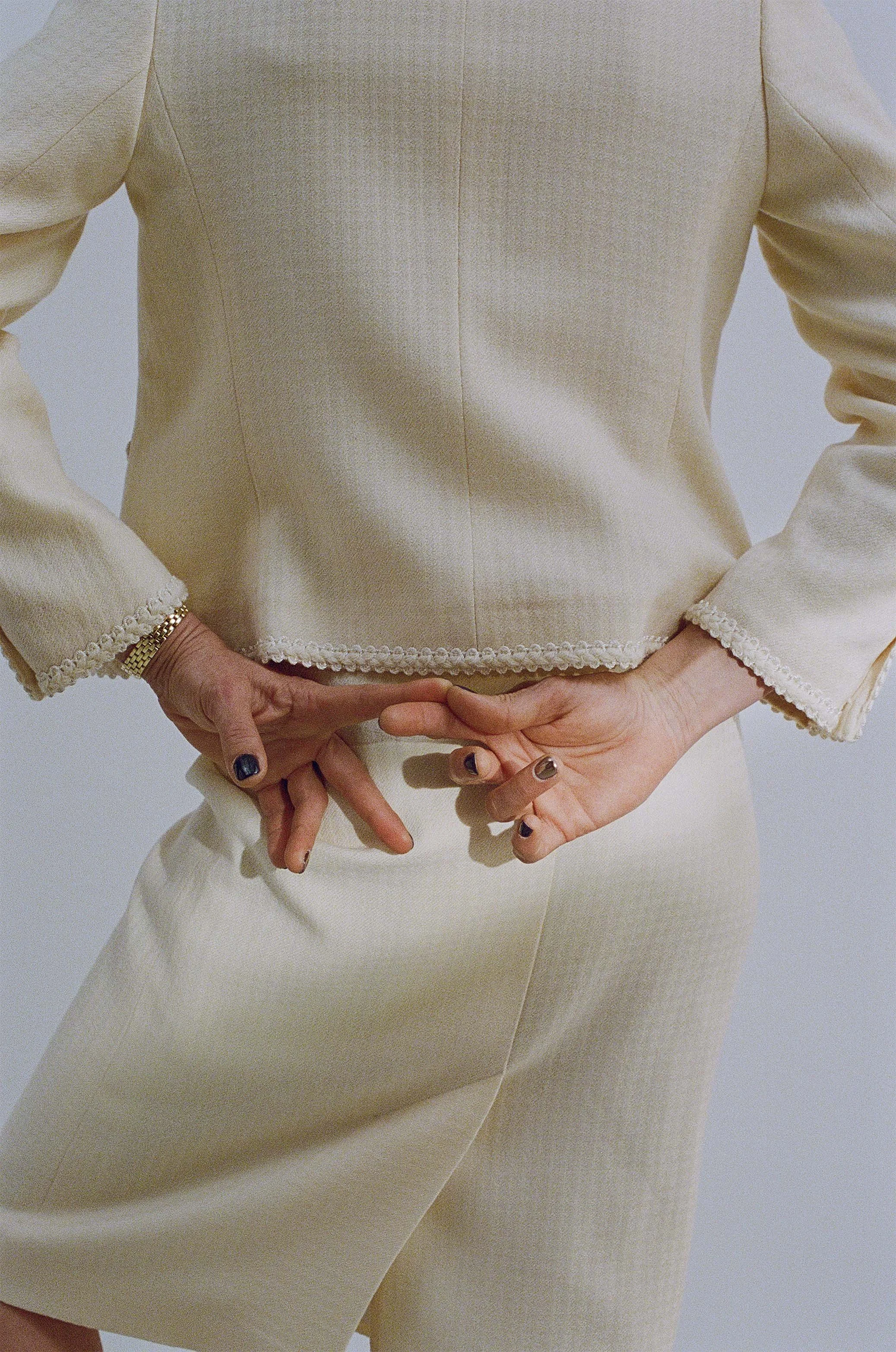 ANNA LEONTE LORON_HÉRITAGE_15_BD.jpg