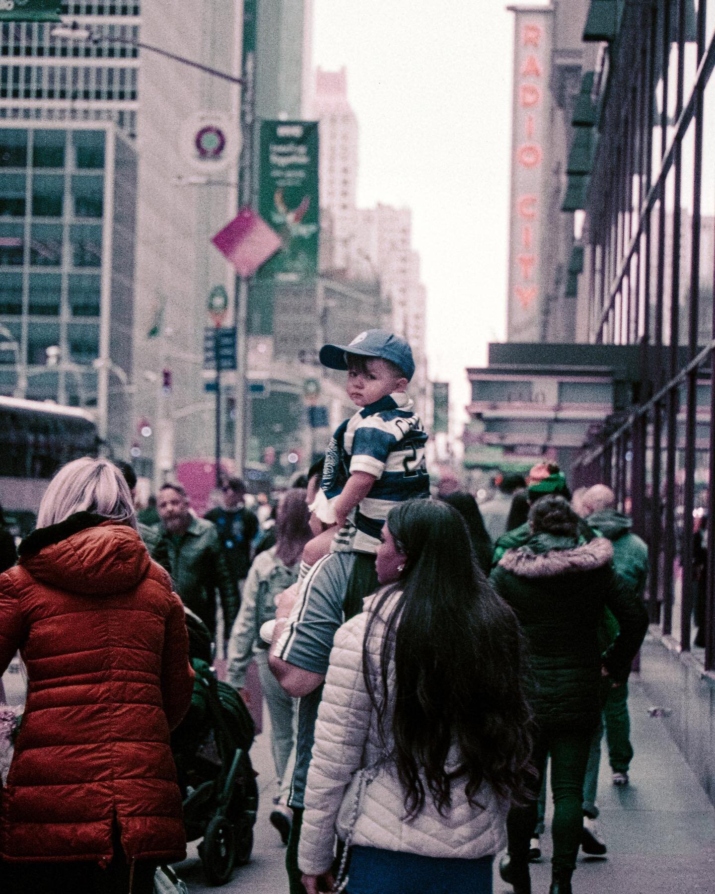 The first image from a new mini project called &lsquo;BIG APPLE GOES GREEN&rsquo; shot using the experimental Lomography purple film on St Patrick&rsquo;s Day in New York earlier last month. 
&bull;
#lomography #lomographypurple #streetphotography #f