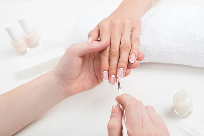 nail-salon-advertising.jpg