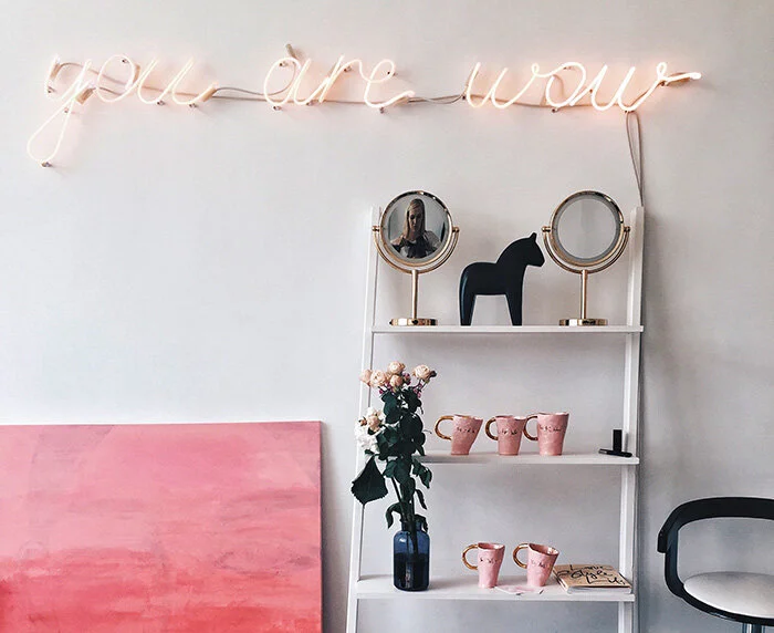 fun-salon-decor.jpg