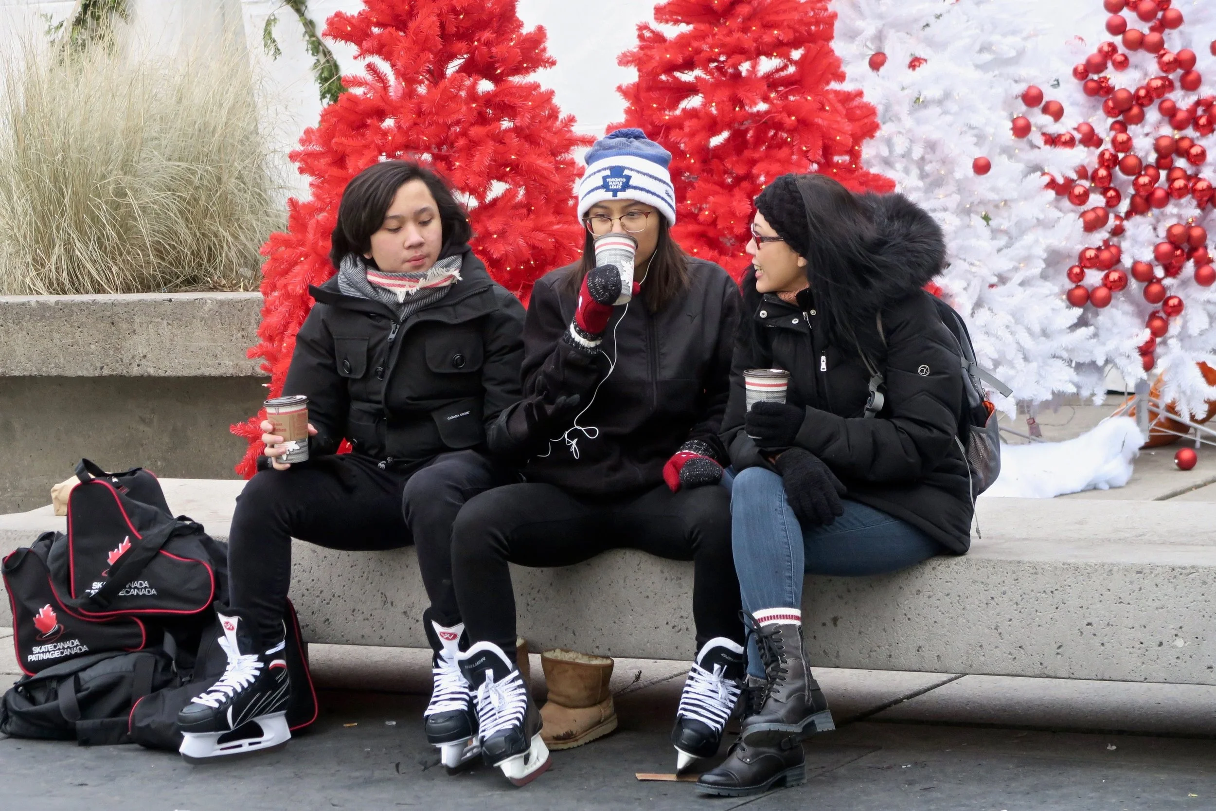 After your skate, enjoy a hot chocolate, mulled wine or hot mulled apple cider with us at the Fair!