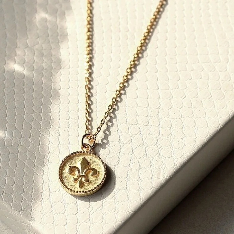 Gold Fleur De Lis Coin Necklace Florence Bugatti - Gold Fleur De Lis Pendant Necklace Gold Fleur De Lis Coin Necklace Florence Bugatti - Gold Fleur De Lis Pendant Necklace