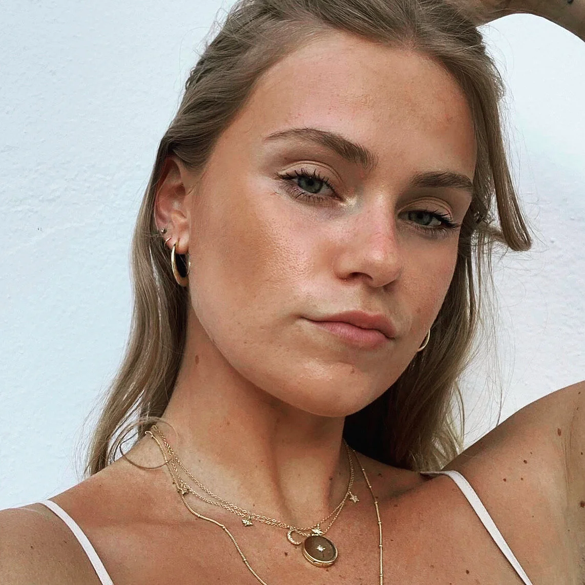 EE8861C1-1C3C-4252-BA9A-BE975F245CC3