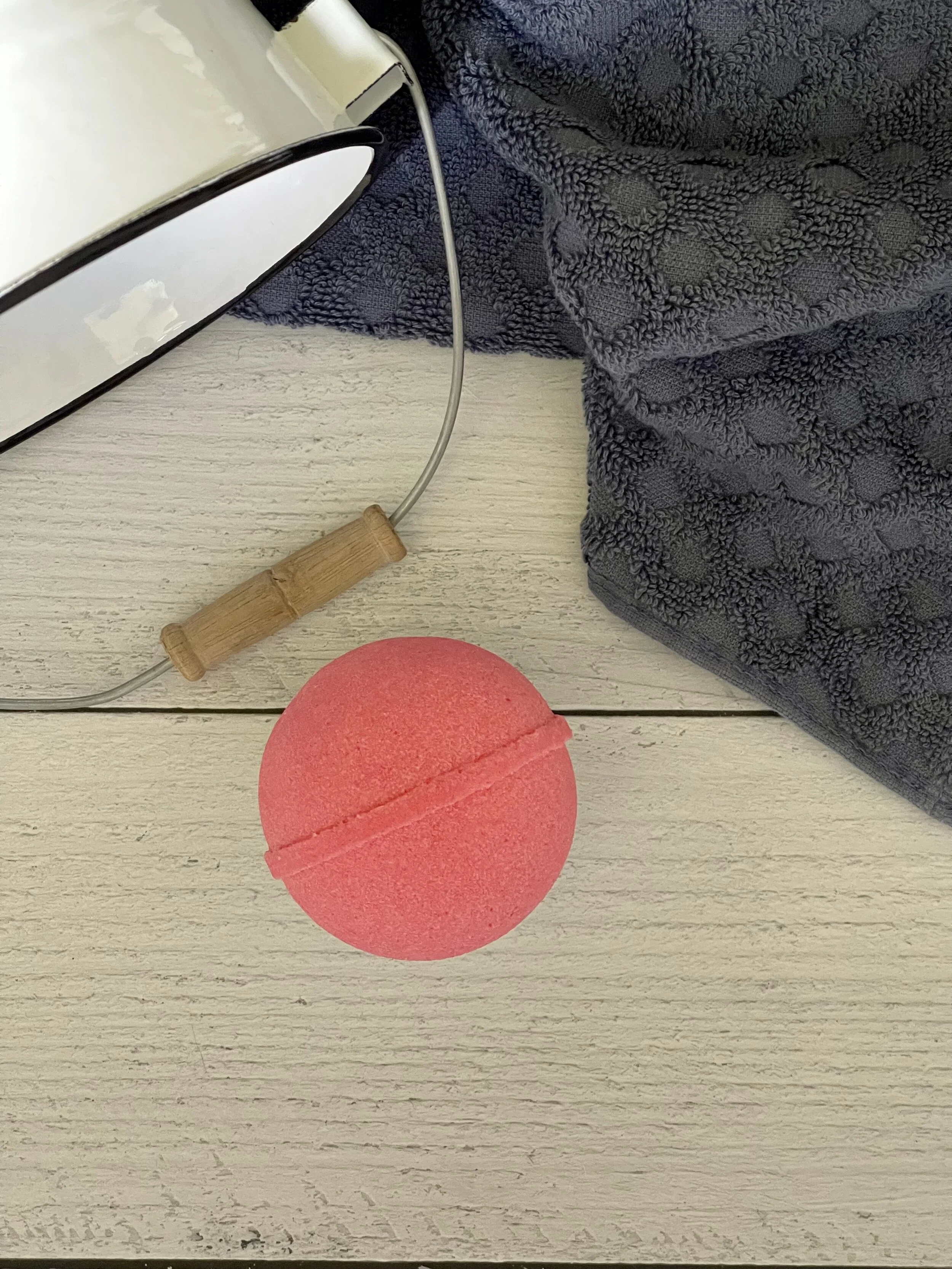 Apricot Freesia Bath Bomb.JPG