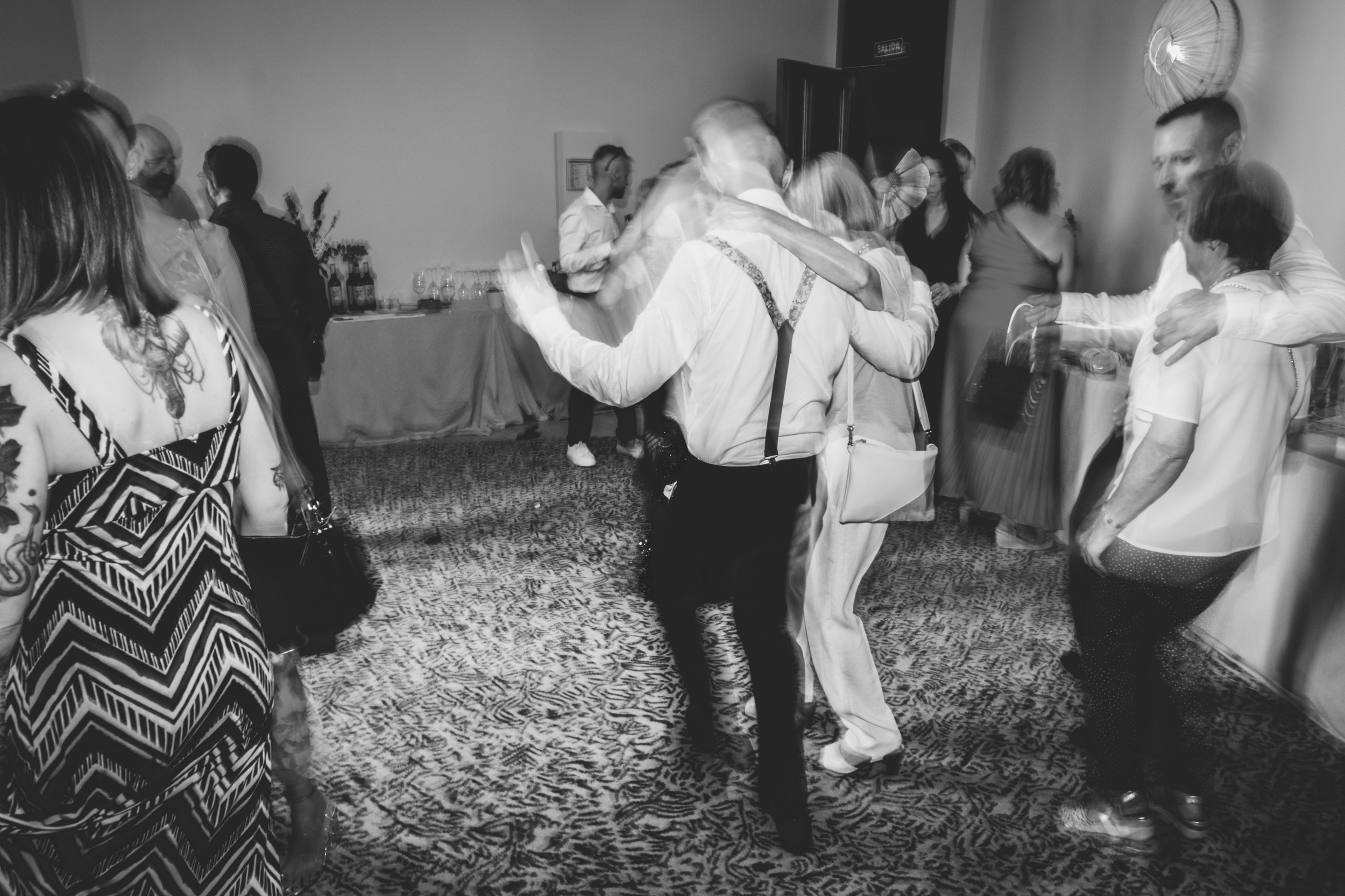 DSCF6594_bw.jpg