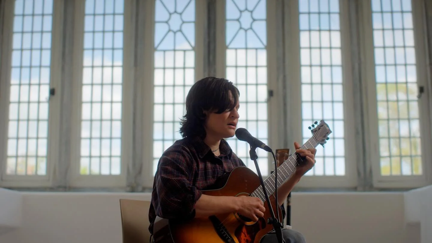 Delighted to have my first TV editing credit airing tonight. Other Voices Anam is a diverse showcase of unbelievably talented musicians in lovely historical spots and episode 1 airs tonight at 11pm on RT&Eacute;2.

Huge thanks to everyone at @tinyark