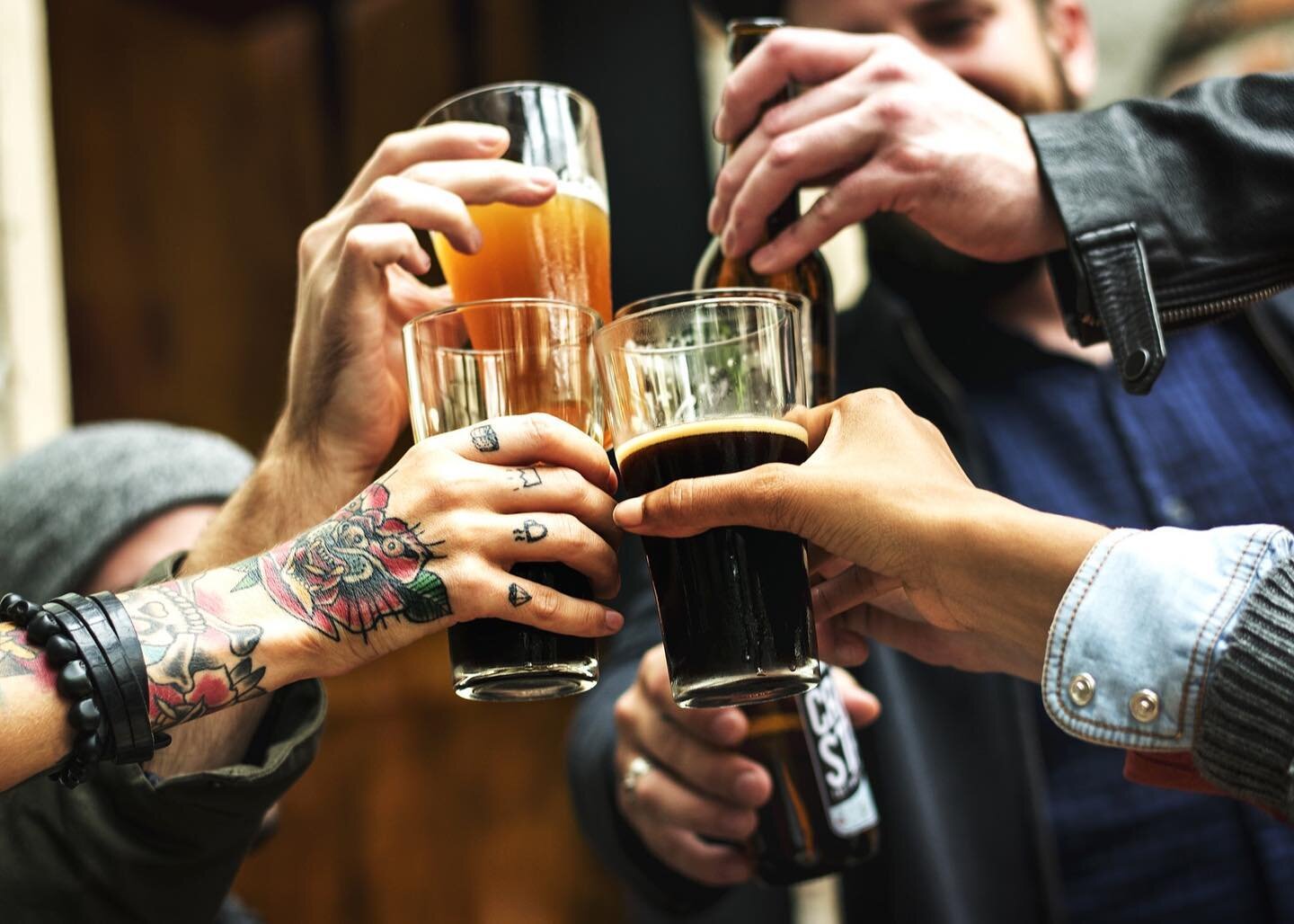 Did you know Estes Park is famous for its local breweries? And you can try some of these Colorado beers right here, in your hotel lobby!
Come celebrate St Patrick's Day with us, and don't forget to wear green! 🍀

What's your favorite local brew? 
.
