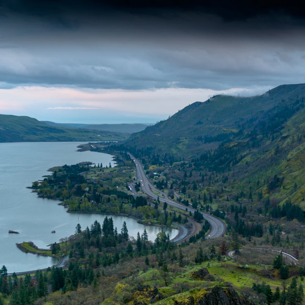 Rowena-Plateau-OR_Very-Distant-Highway-Traffic.jpg