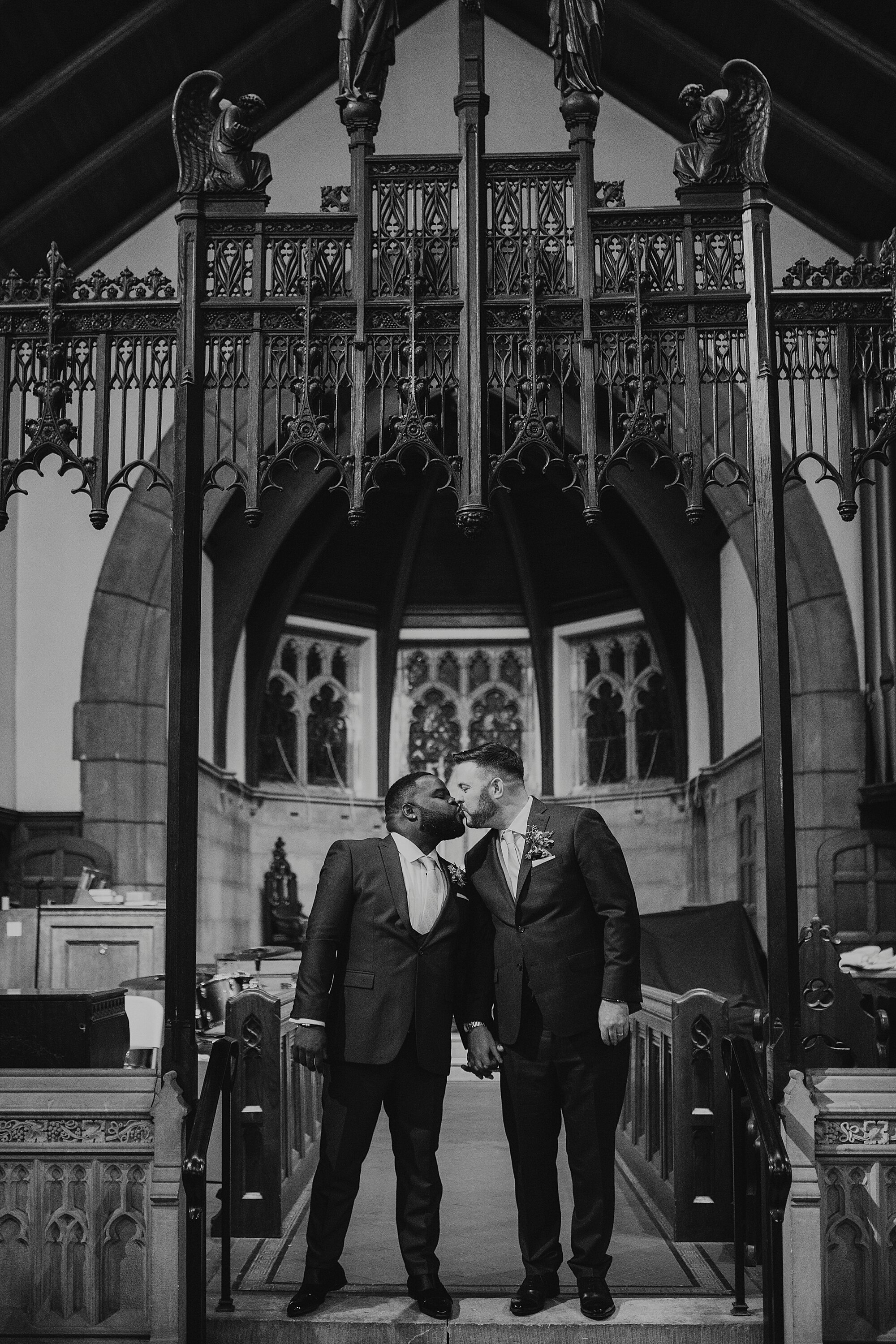 Love_by_Joe_mac_Levering_Mill_Tribute_House_Bala Cynwyd_Gay_LGBT_Wedding_Photography_Philadelphia__0076.jpg